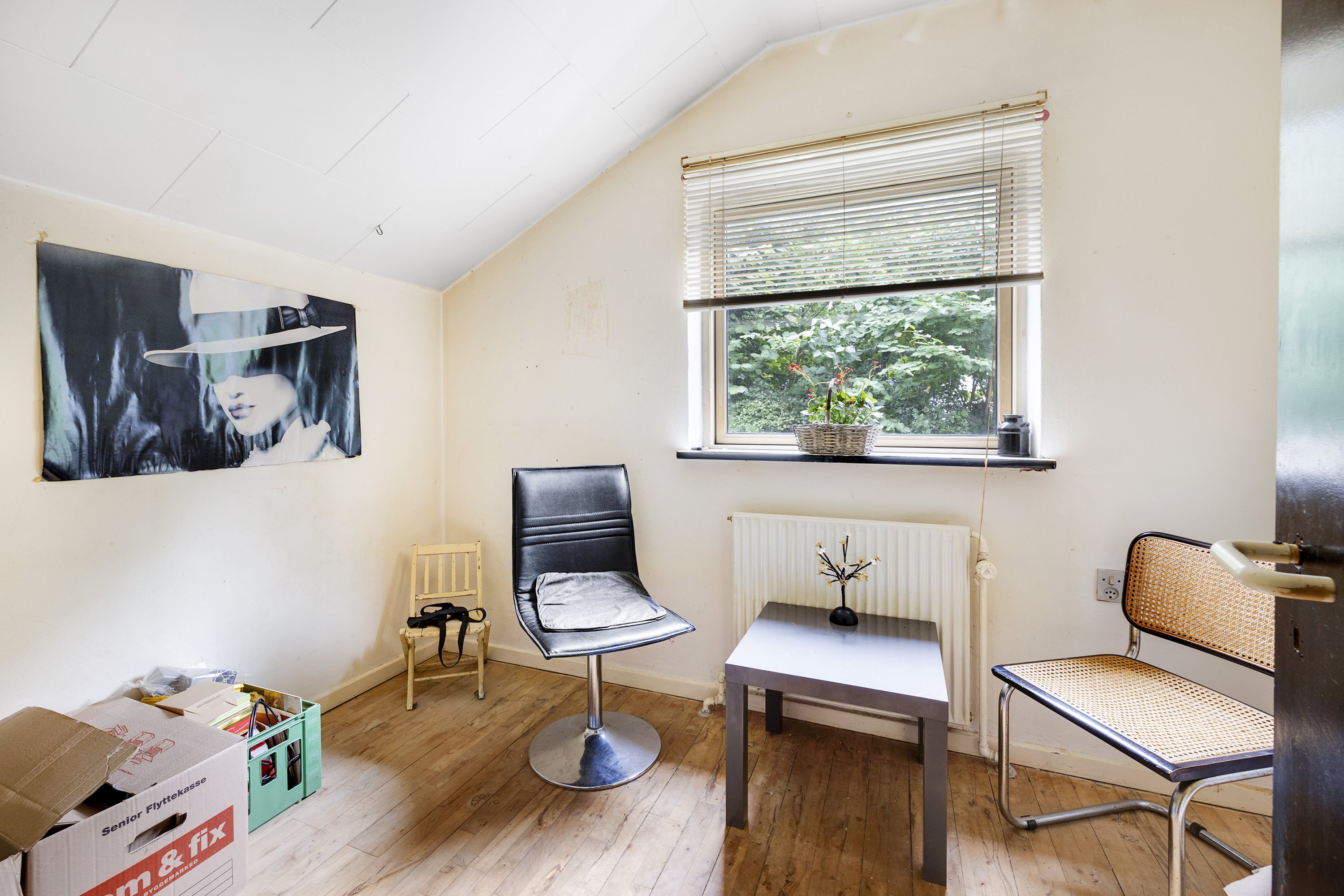 Fremhævet andet billede i fuldskærmstilstand. Billede af L. Jørgensens Alle 15, 8410 Rønde