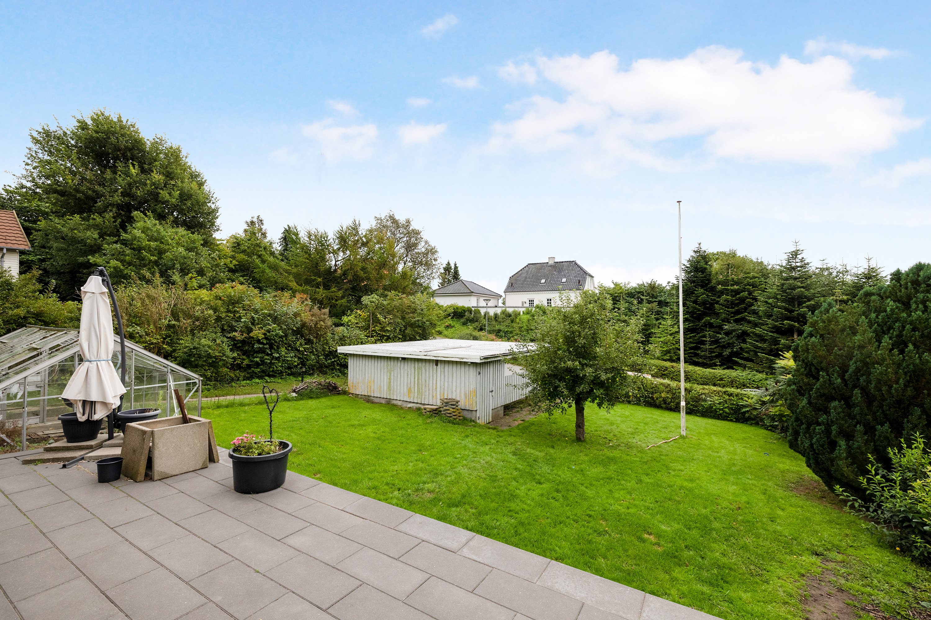 Fremhævet andet billede i fuldskærmstilstand. Billede af L. Jørgensens Alle 15, 8410 Rønde