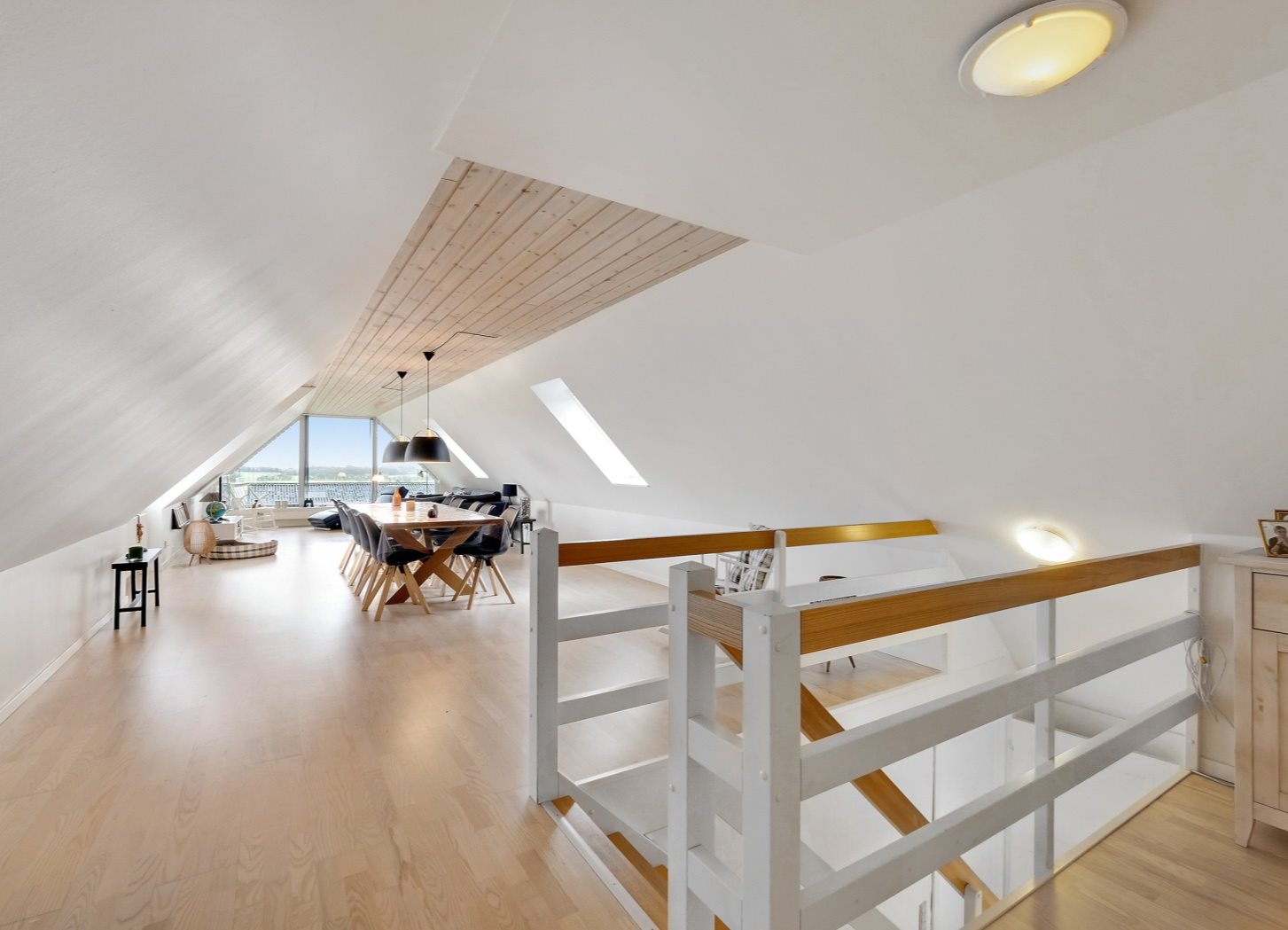 Fremhævet stue billede i fuldskærmstilstand. Billede af Tolsbro 13, Flade, 7900 Nykøbing M