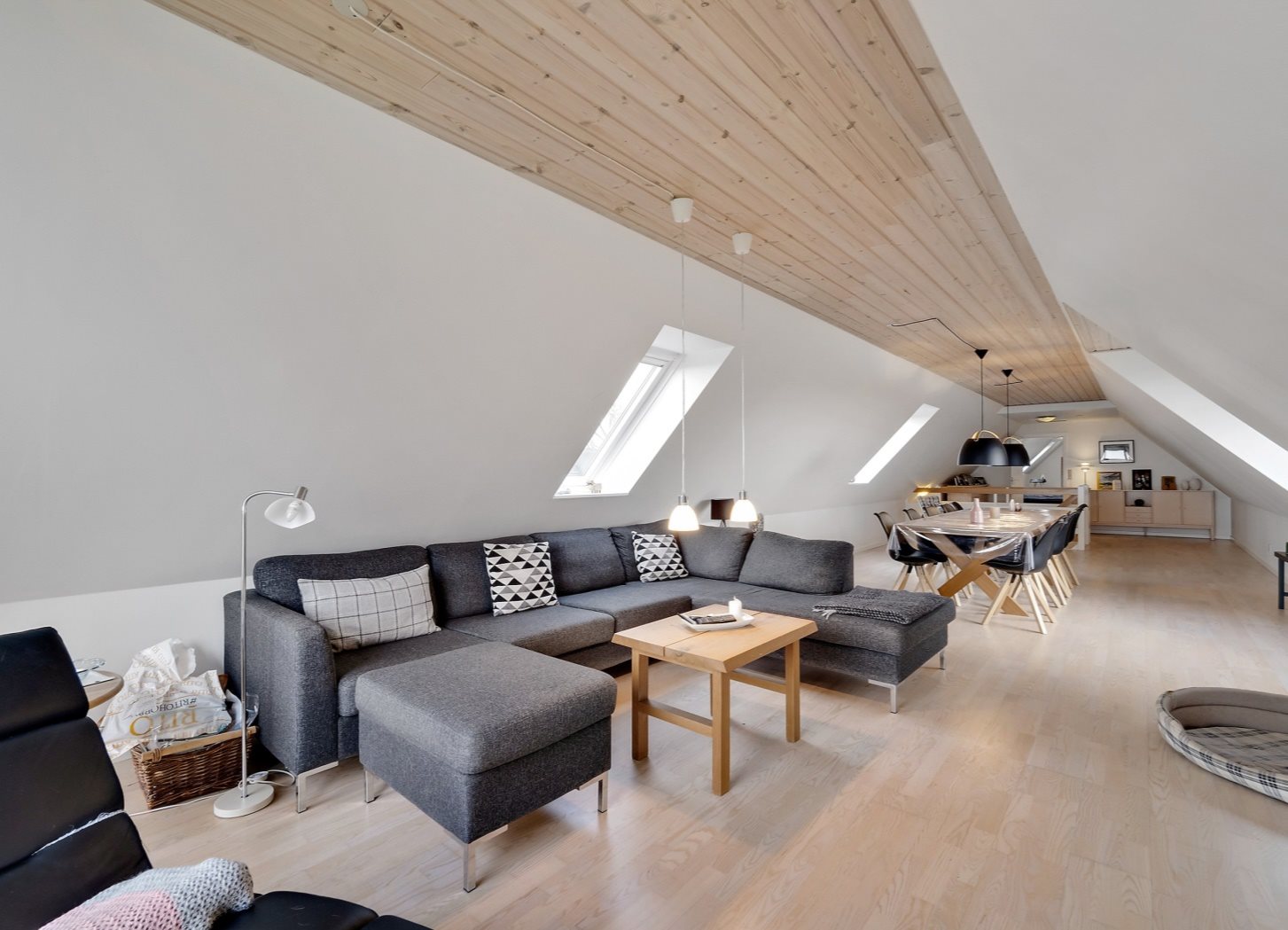 Fremhævet stue billede i fuldskærmstilstand. Billede af Tolsbro 13, Flade, 7900 Nykøbing M