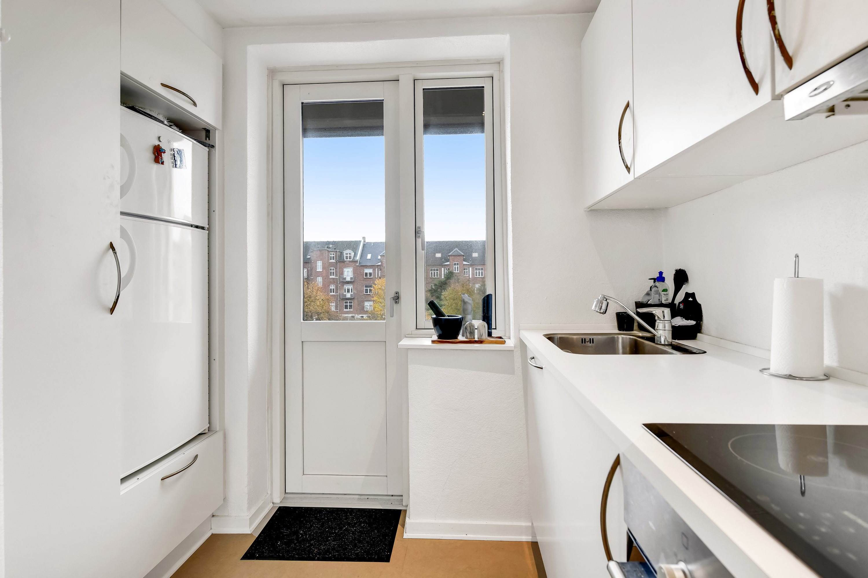 Fremhævet køkken billede i fuldskærmstilstand. Billede af Cort Adelers Gade 9, 2. th., 6700 Esbjerg