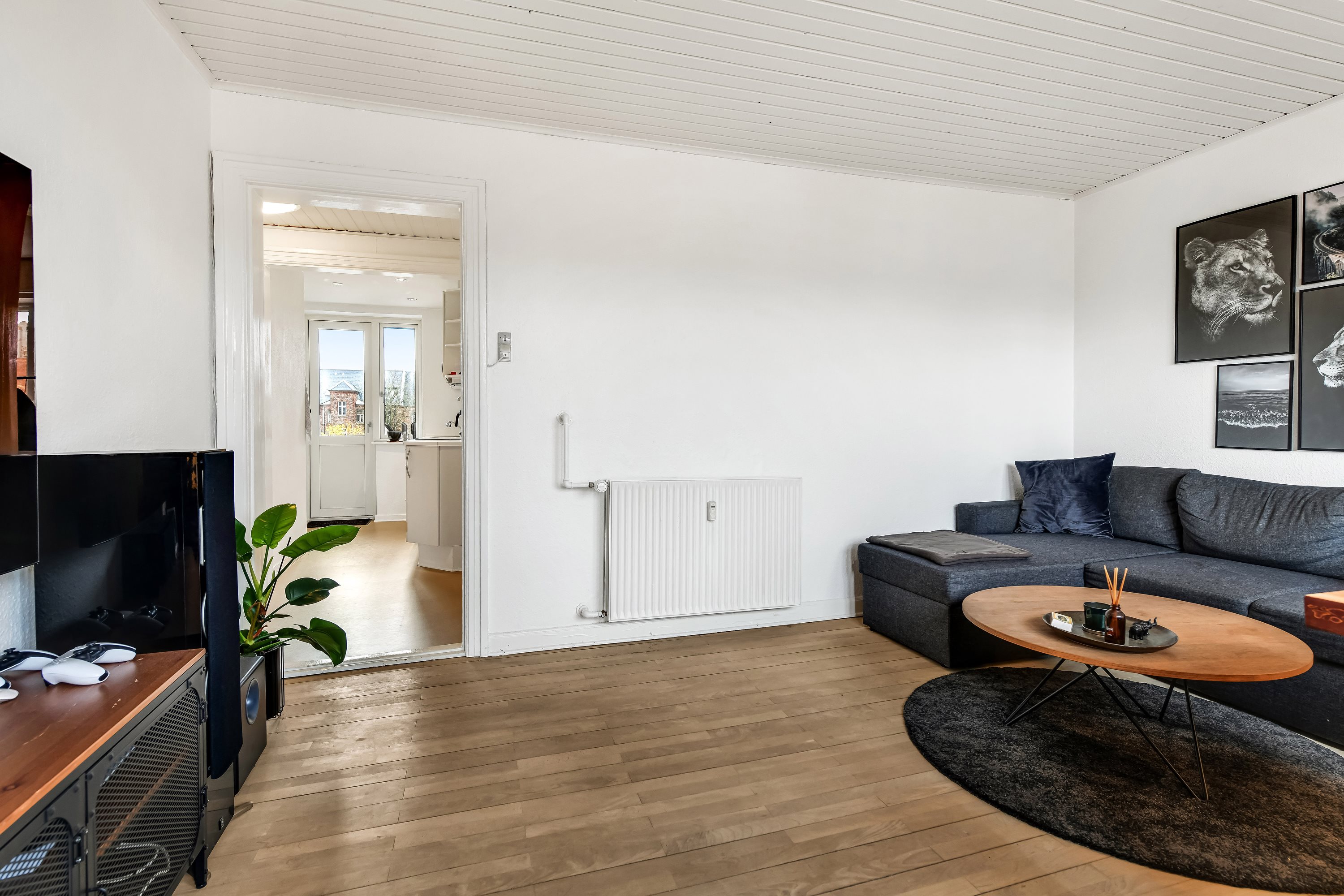 Fremhævet stue billede i fuldskærmstilstand. Billede af Cort Adelers Gade 9, 2. th., 6700 Esbjerg