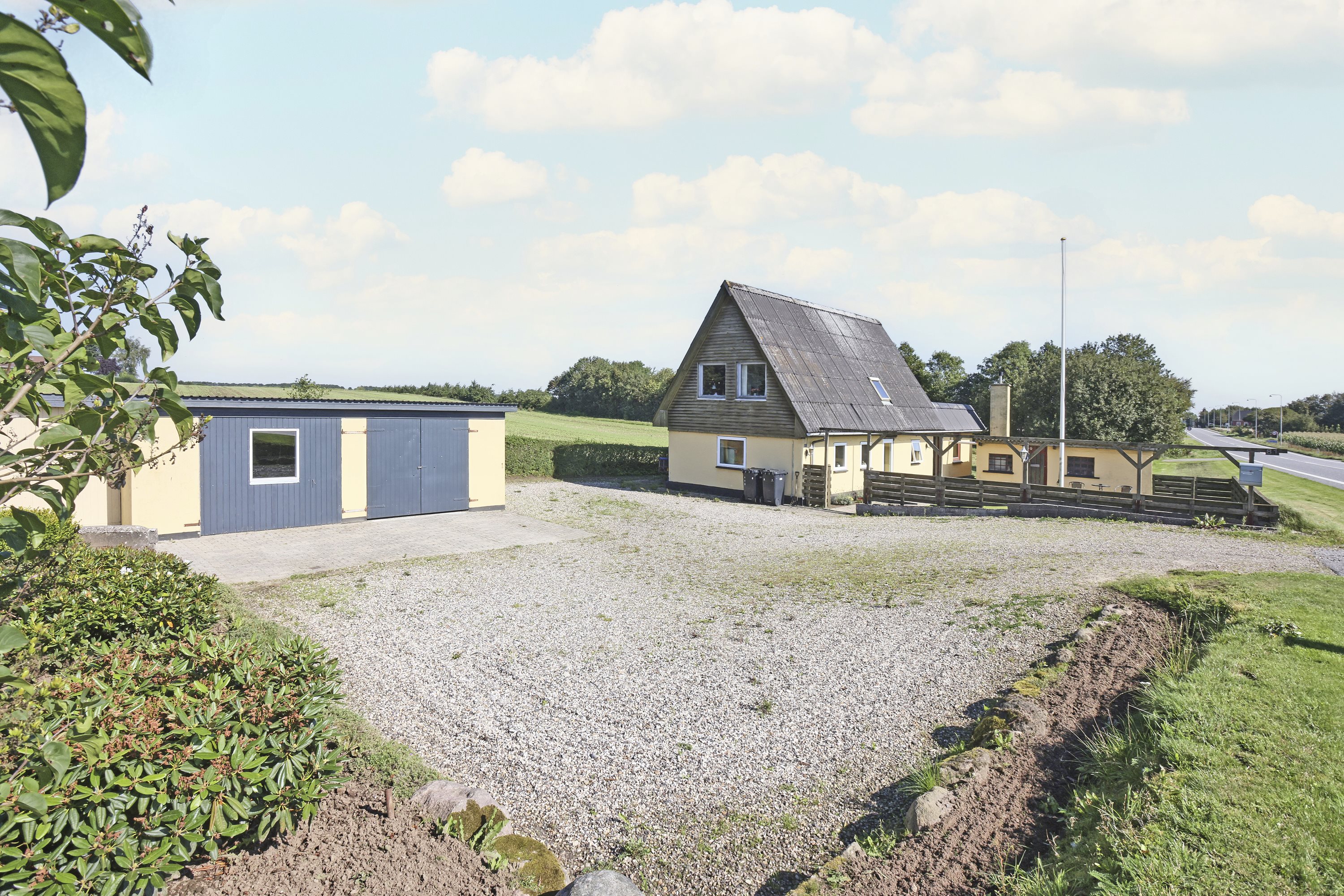 Fremhævet andet billede i fuldskærmstilstand. Billede af Østergade 81, Hulbæk, 8830 Tjele