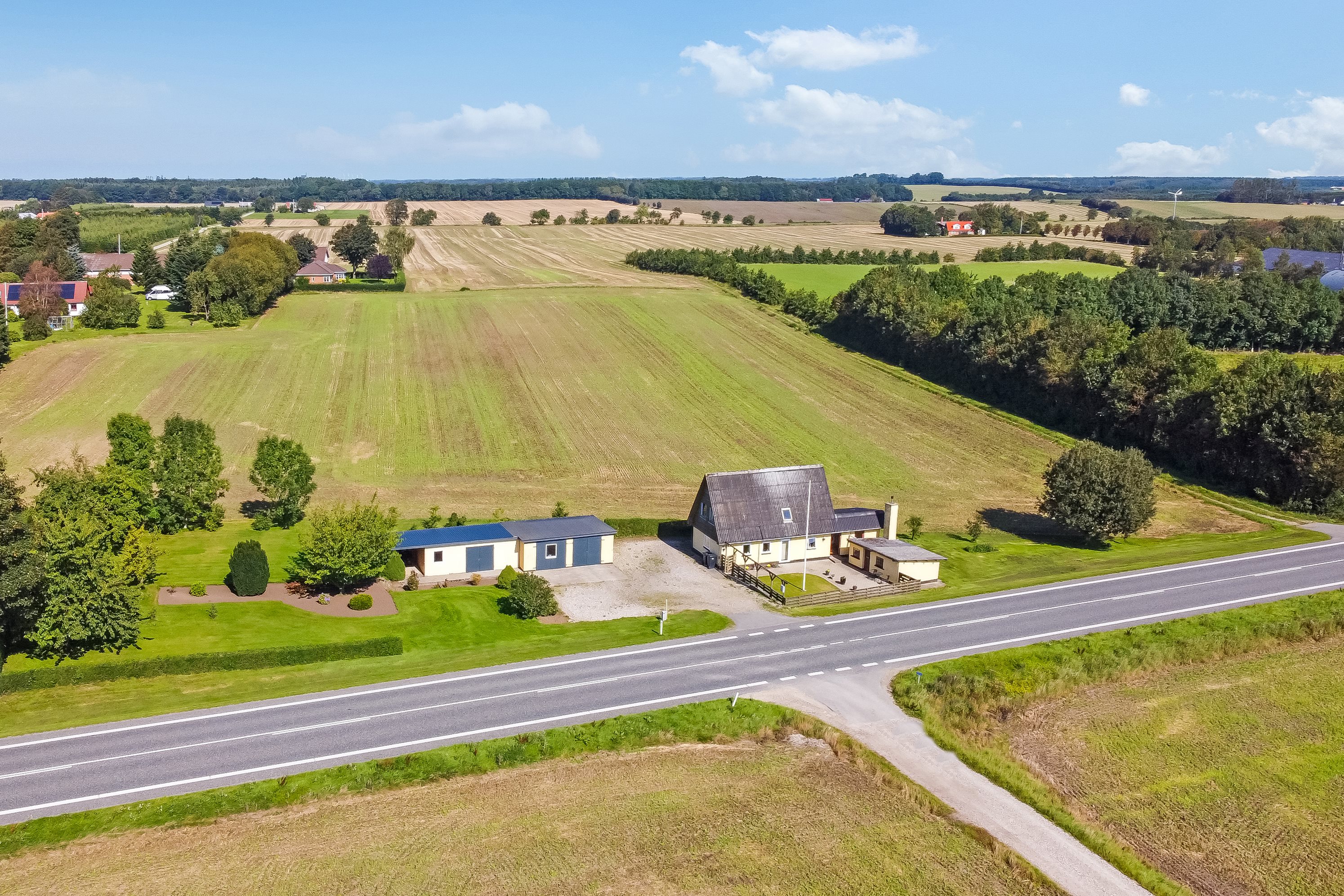 Fremhævet andet billede i fuldskærmstilstand. Billede af Østergade 81, Hulbæk, 8830 Tjele