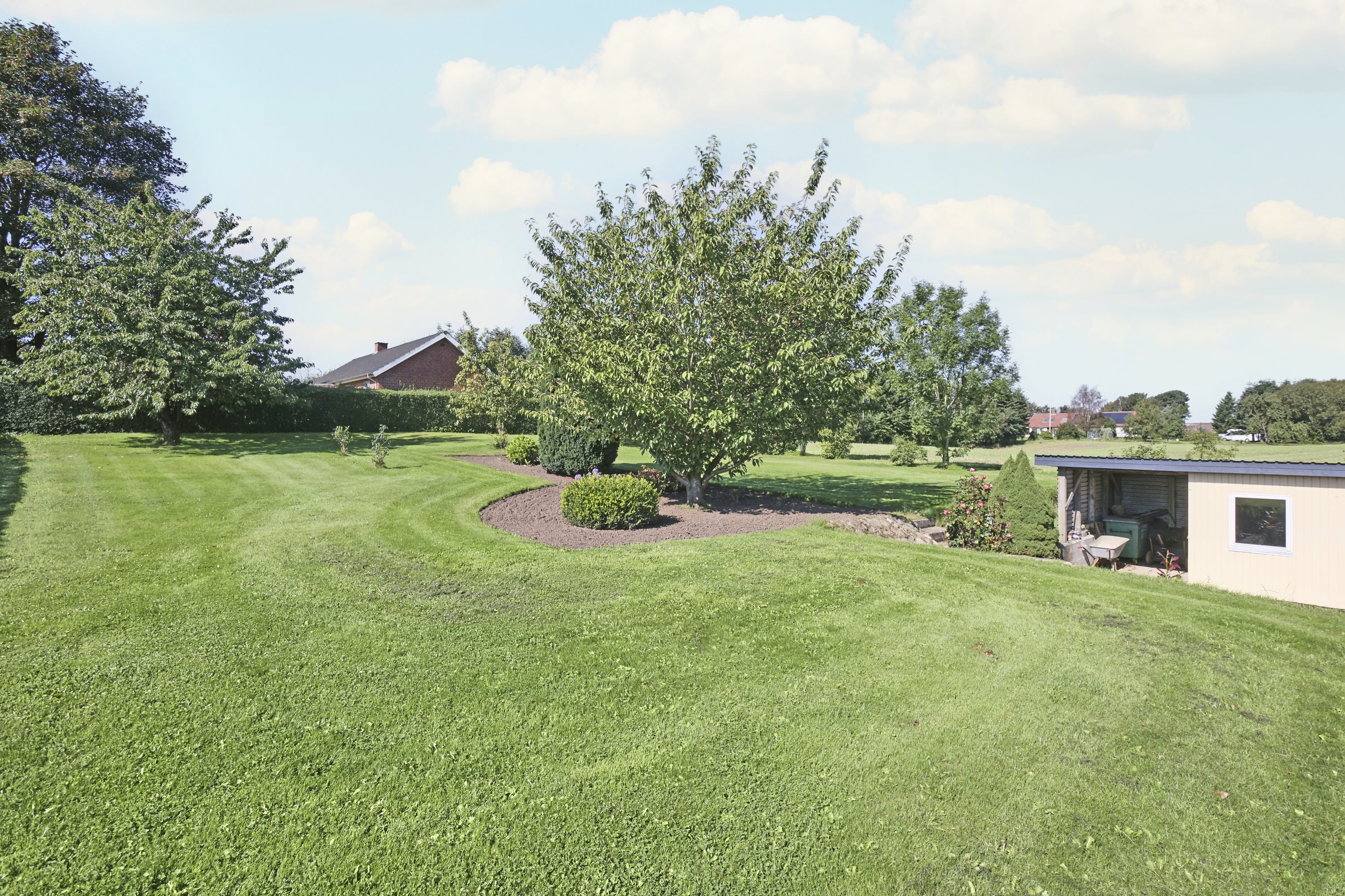 Fremhævet andet billede i fuldskærmstilstand. Billede af Østergade 81, Hulbæk, 8830 Tjele