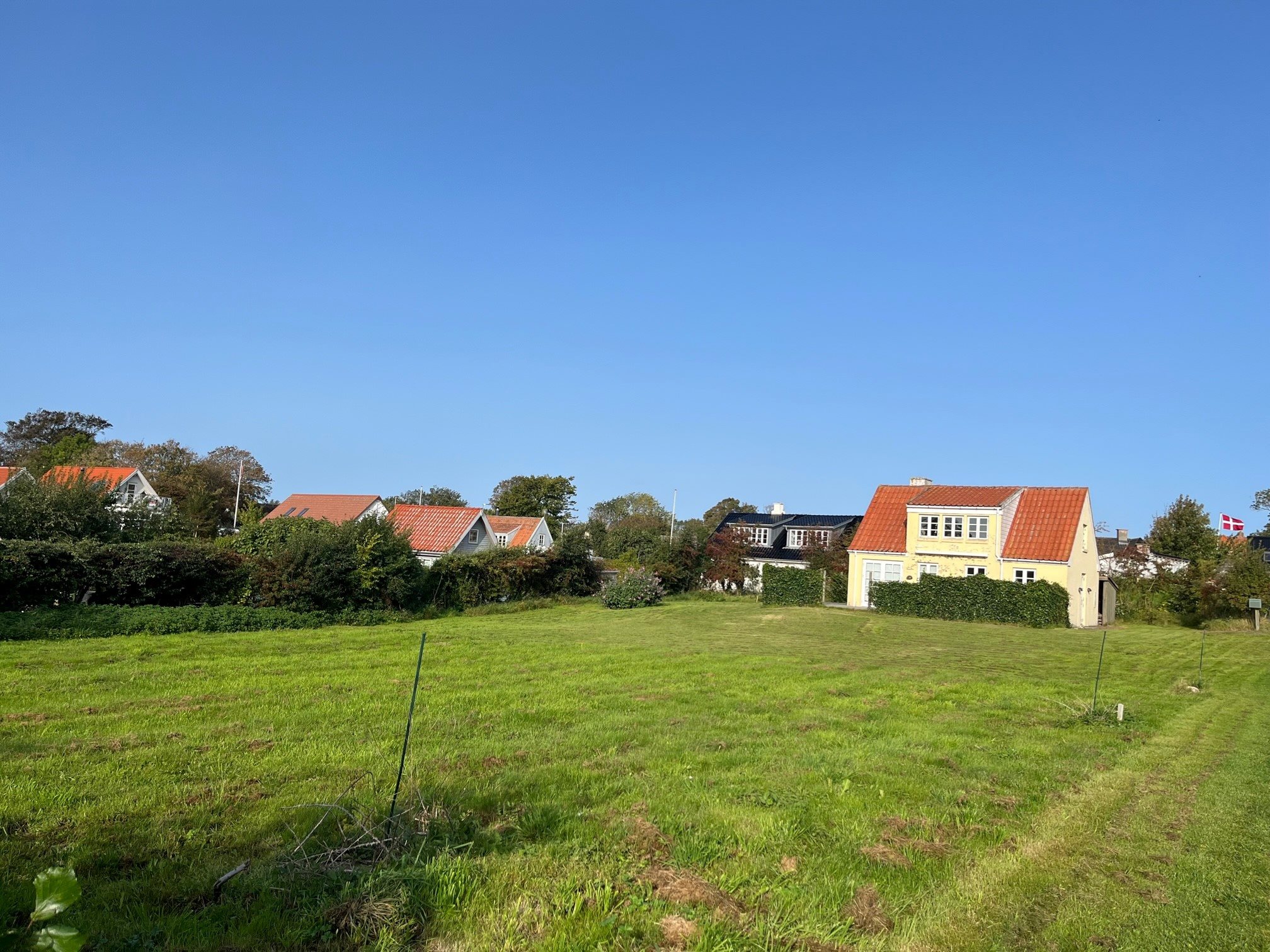 Fremhævet grund billede i fuldskærmstilstand. Billede af Søndenom 45, 8799 Tunø