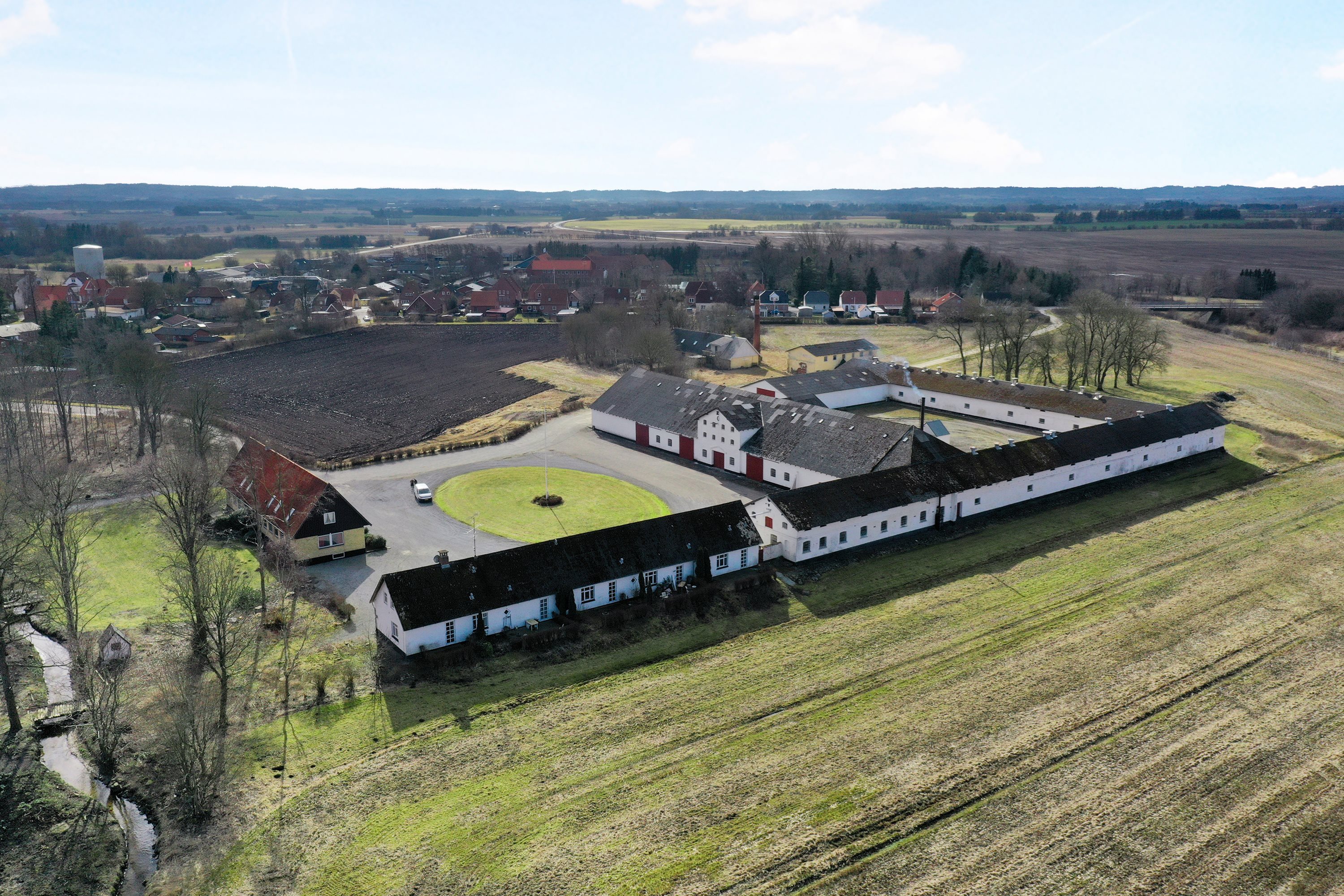 Fremhævet andet billede i fuldskærmstilstand. Billede af Dybvadgårdsvej 8A, 9352 Dybvad