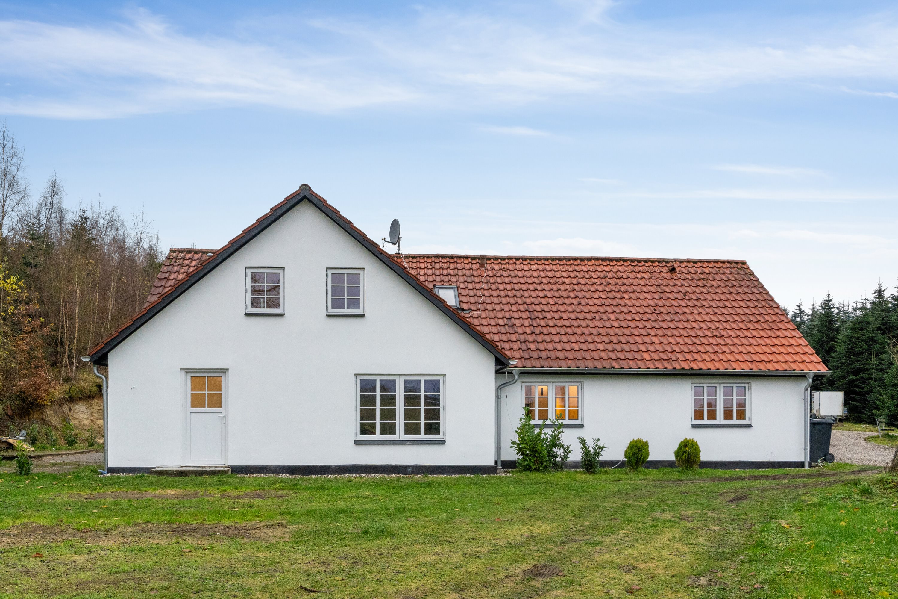 Miniaturebillede 1: set fra haven. Billede af Jordkærvej 21, 8600 Silkeborg