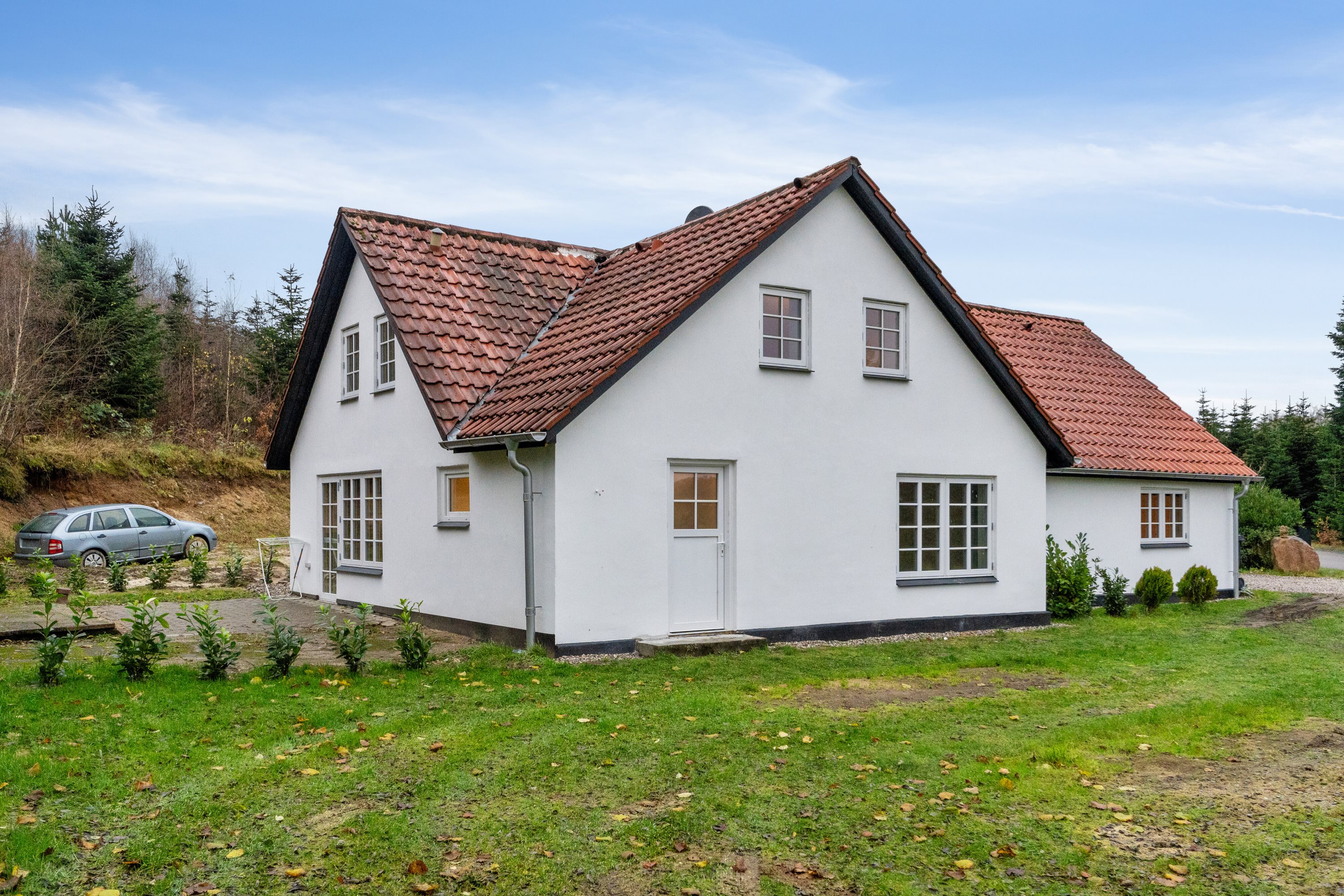 Fremhævet set fra haven billede i fuldskærmstilstand. Billede af Jordkærvej 21, 8600 Silkeborg