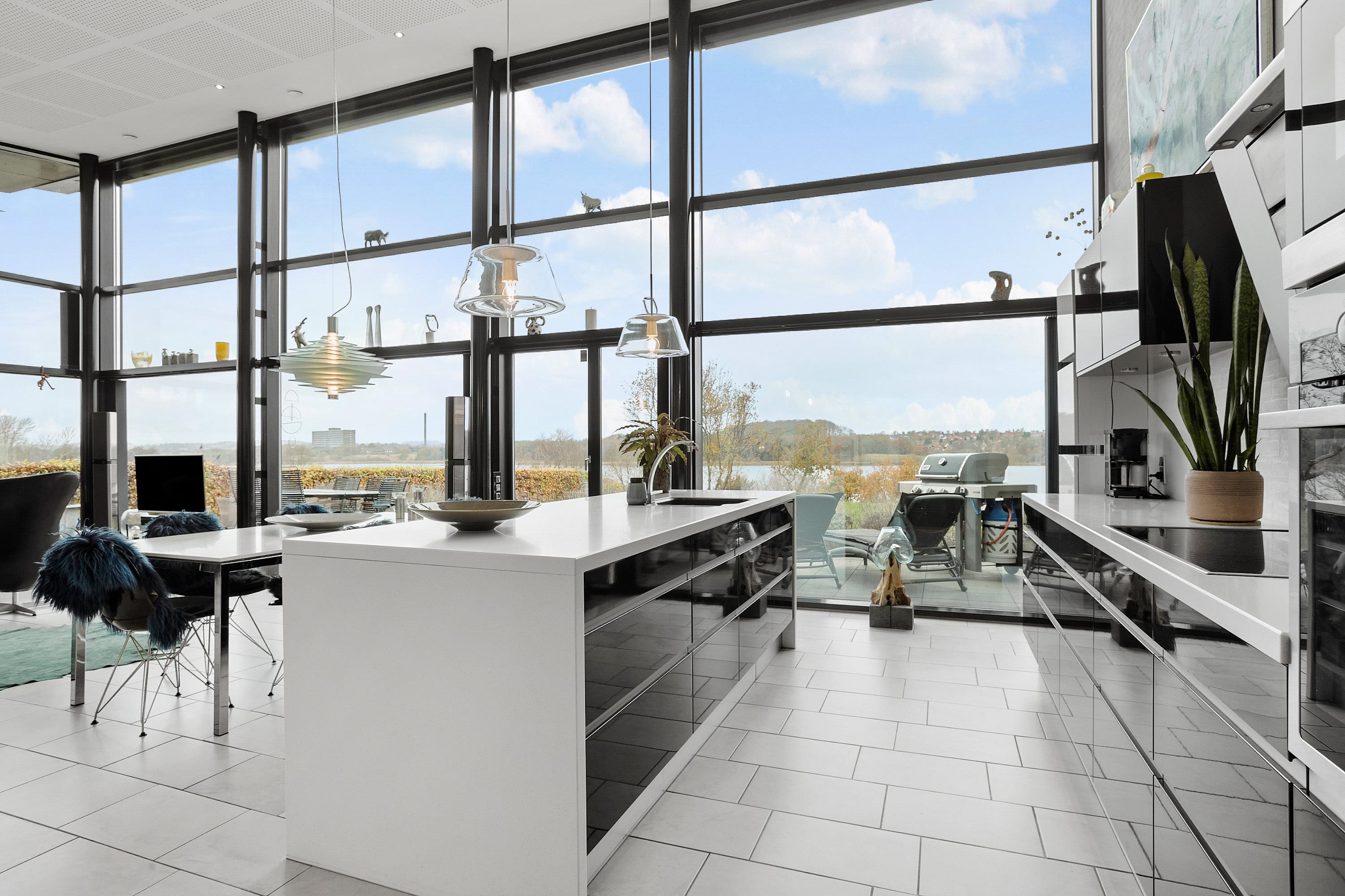 Fremhævet køkken billede i fuldskærmstilstand. Billede af Erlevvej 92, 6100 Haderslev