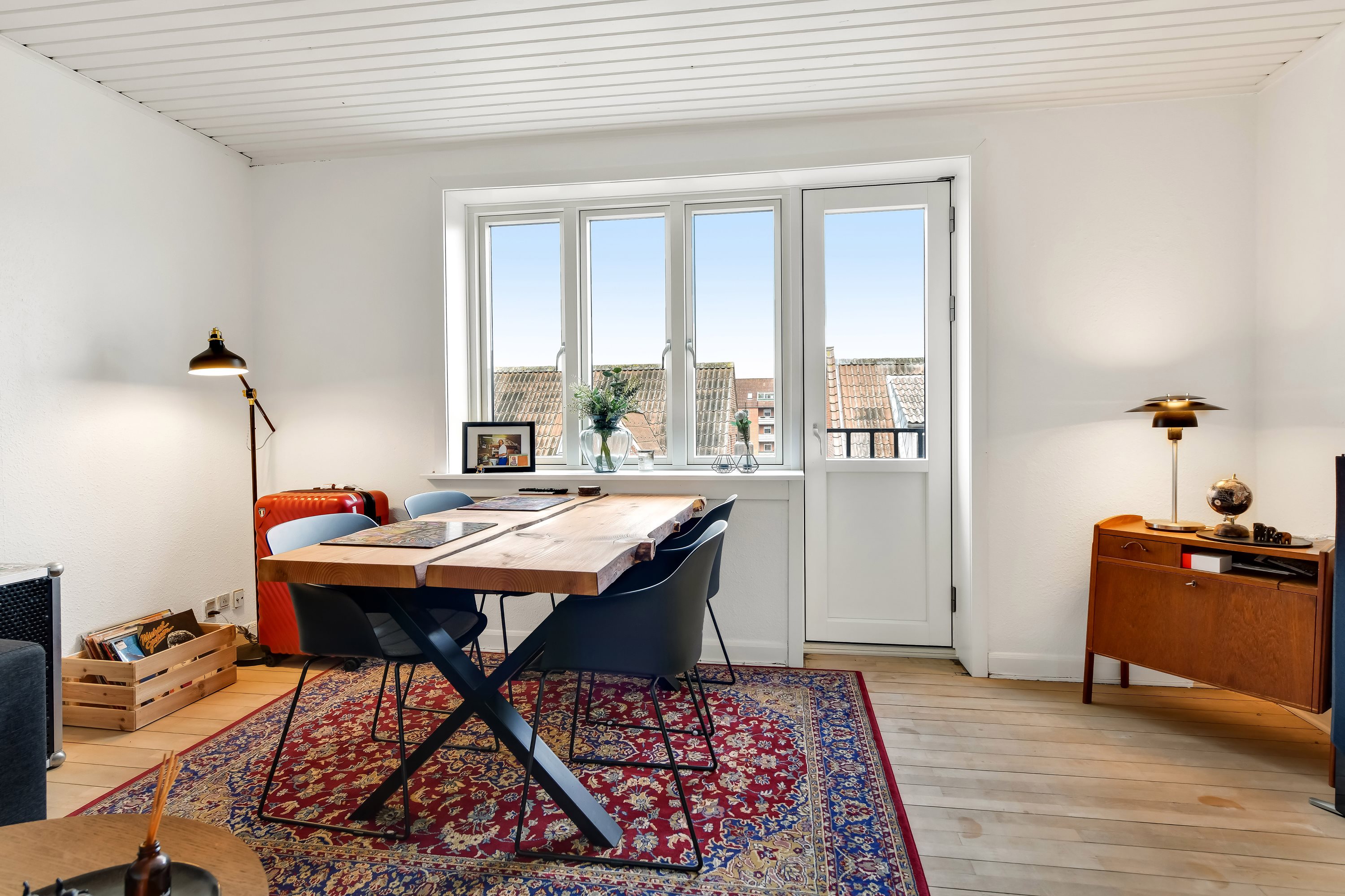 Fremhævet stue billede i fuldskærmstilstand. Billede af Cort Adelers Gade 9, 2. th., 6700 Esbjerg