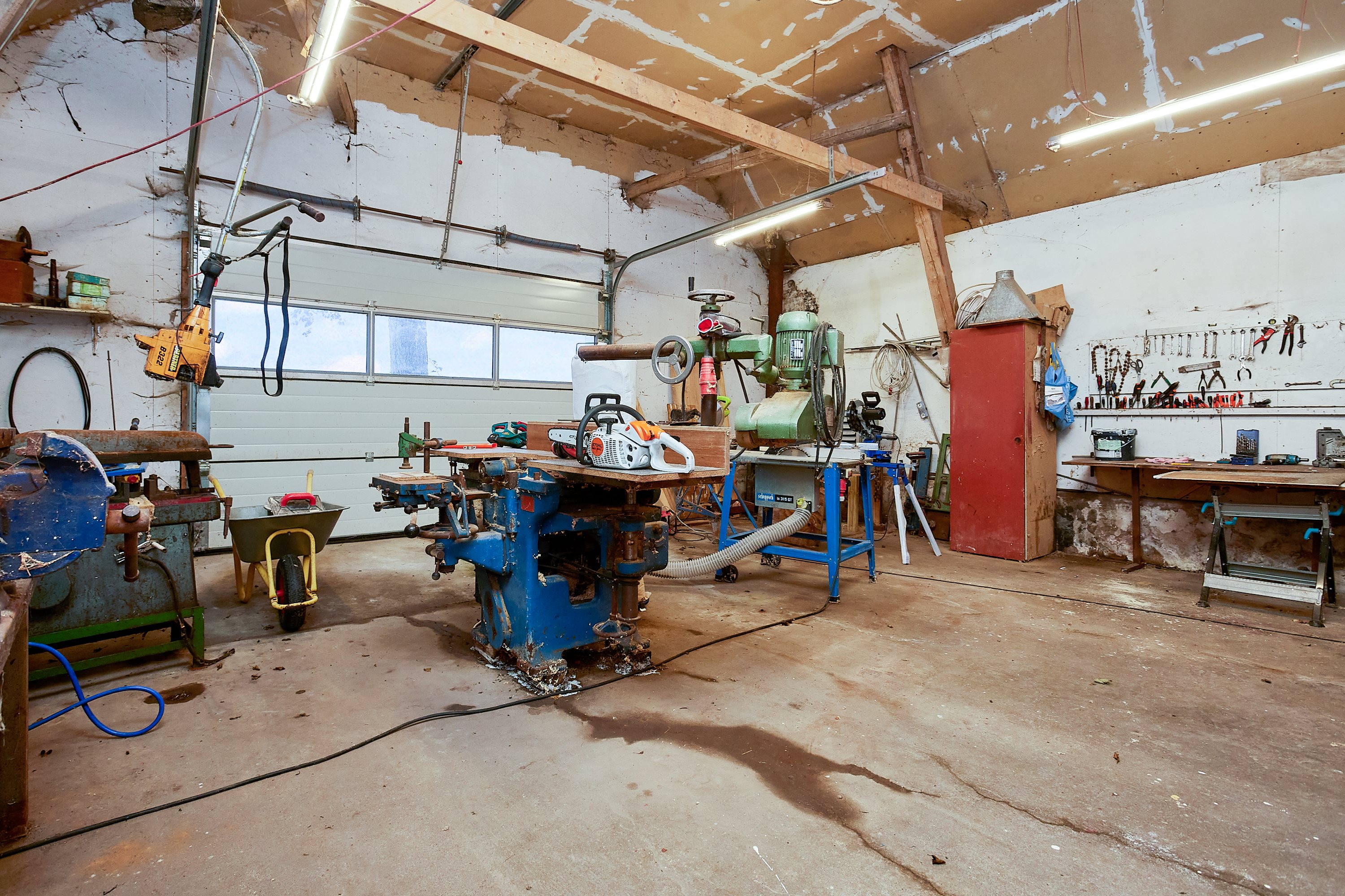 Fremhævet værksted billede i fuldskærmstilstand. Billede af Brund Strandvej 19, Brund, 7130 Juelsminde