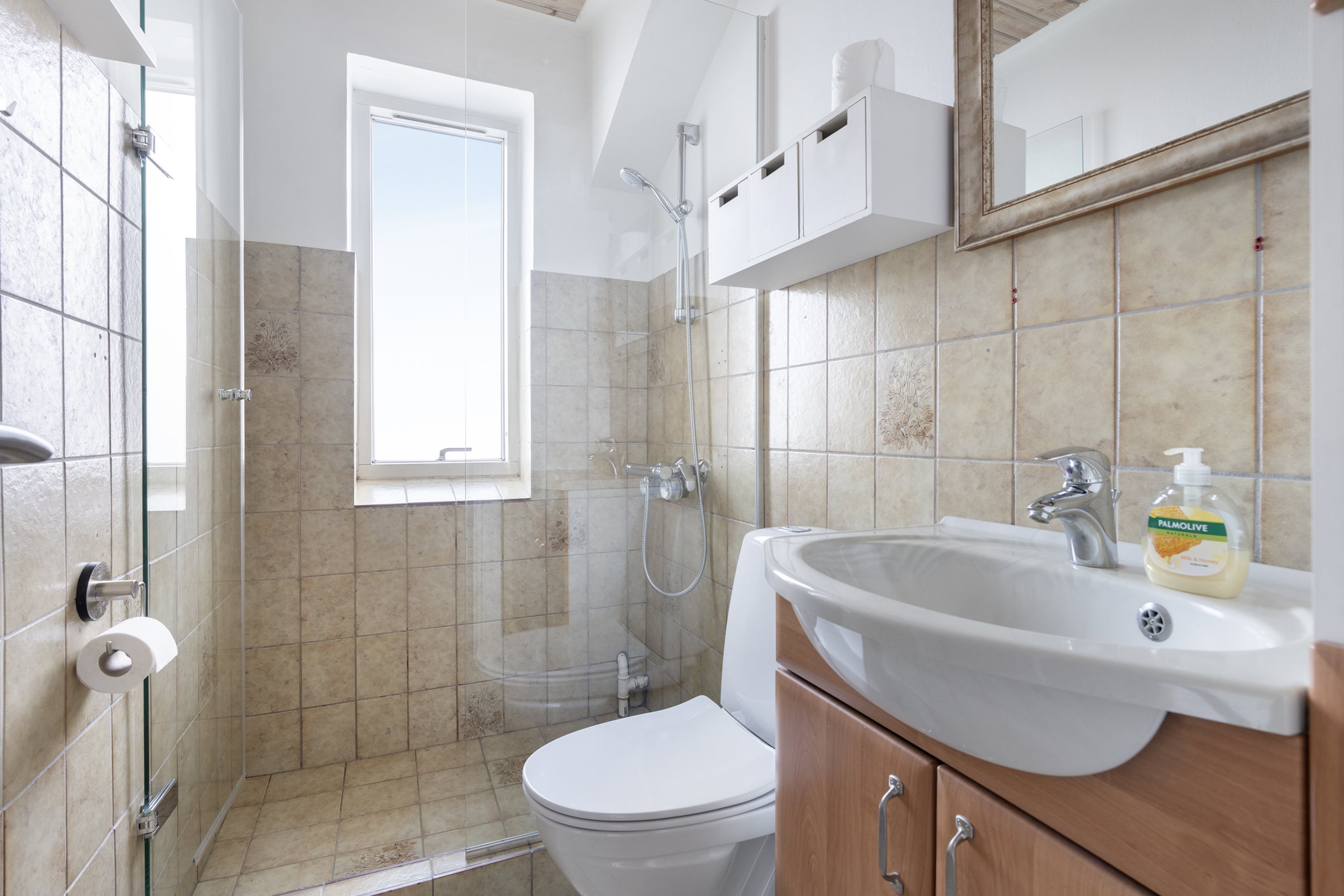 Fremhævet badeværelse billede i fuldskærmstilstand. Billede af Vestergade 68, 4. tv., 8900 Randers C