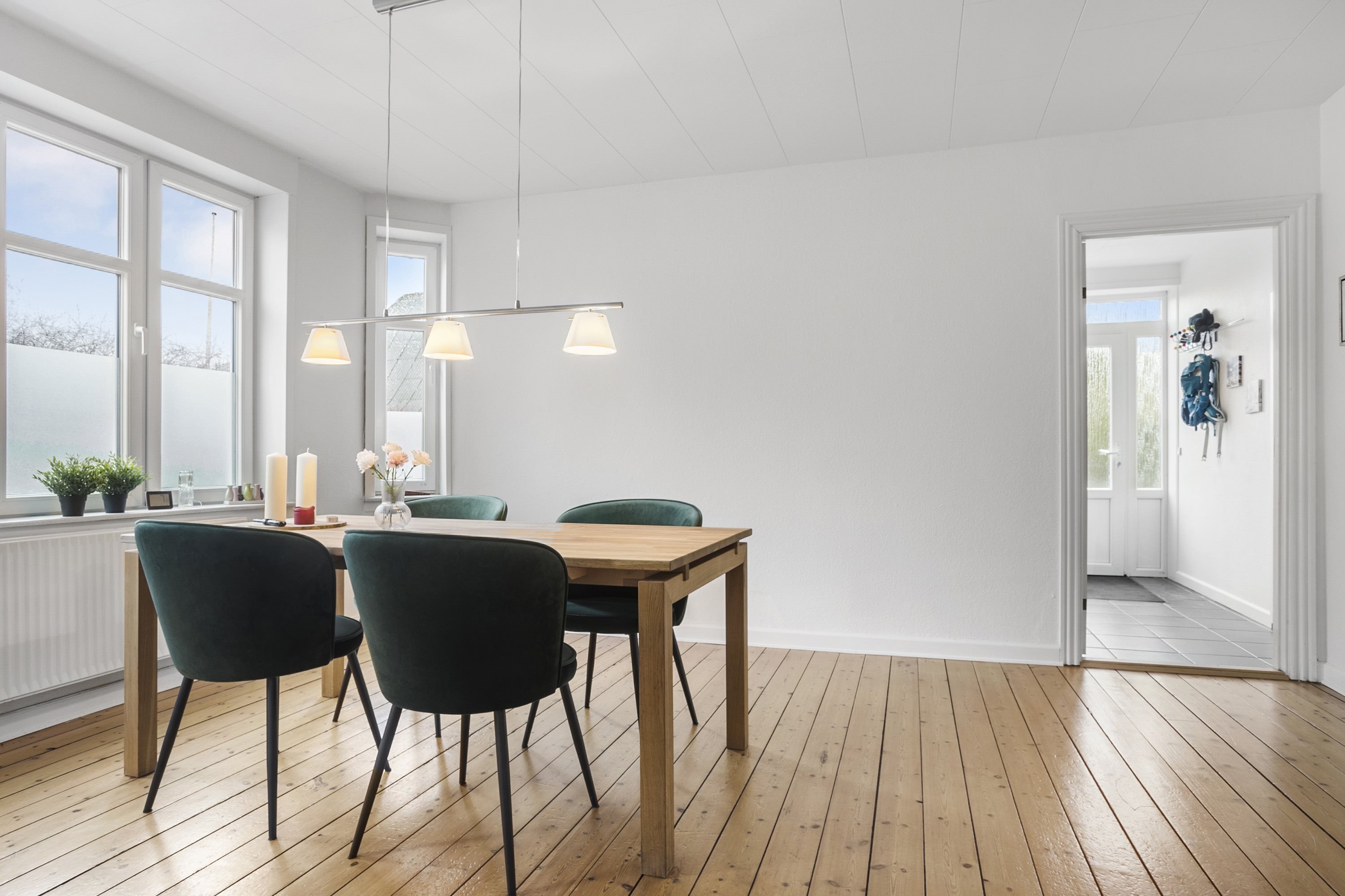 Fremhævet spisestue billede i fuldskærmstilstand. Billede af Andstvej 3, 6621 Gesten