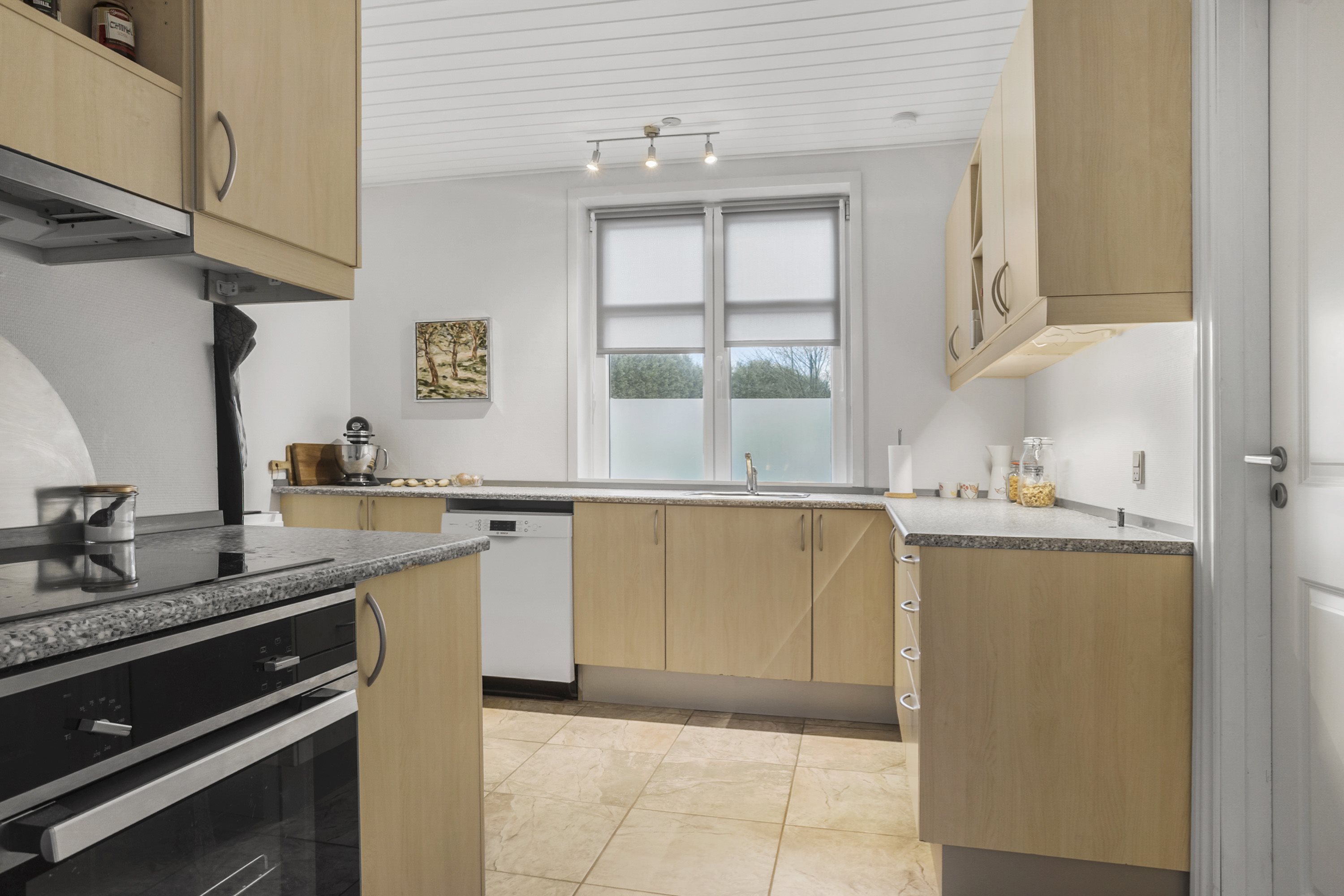 Fremhævet køkken billede i fuldskærmstilstand. Billede af Andstvej 3, 6621 Gesten