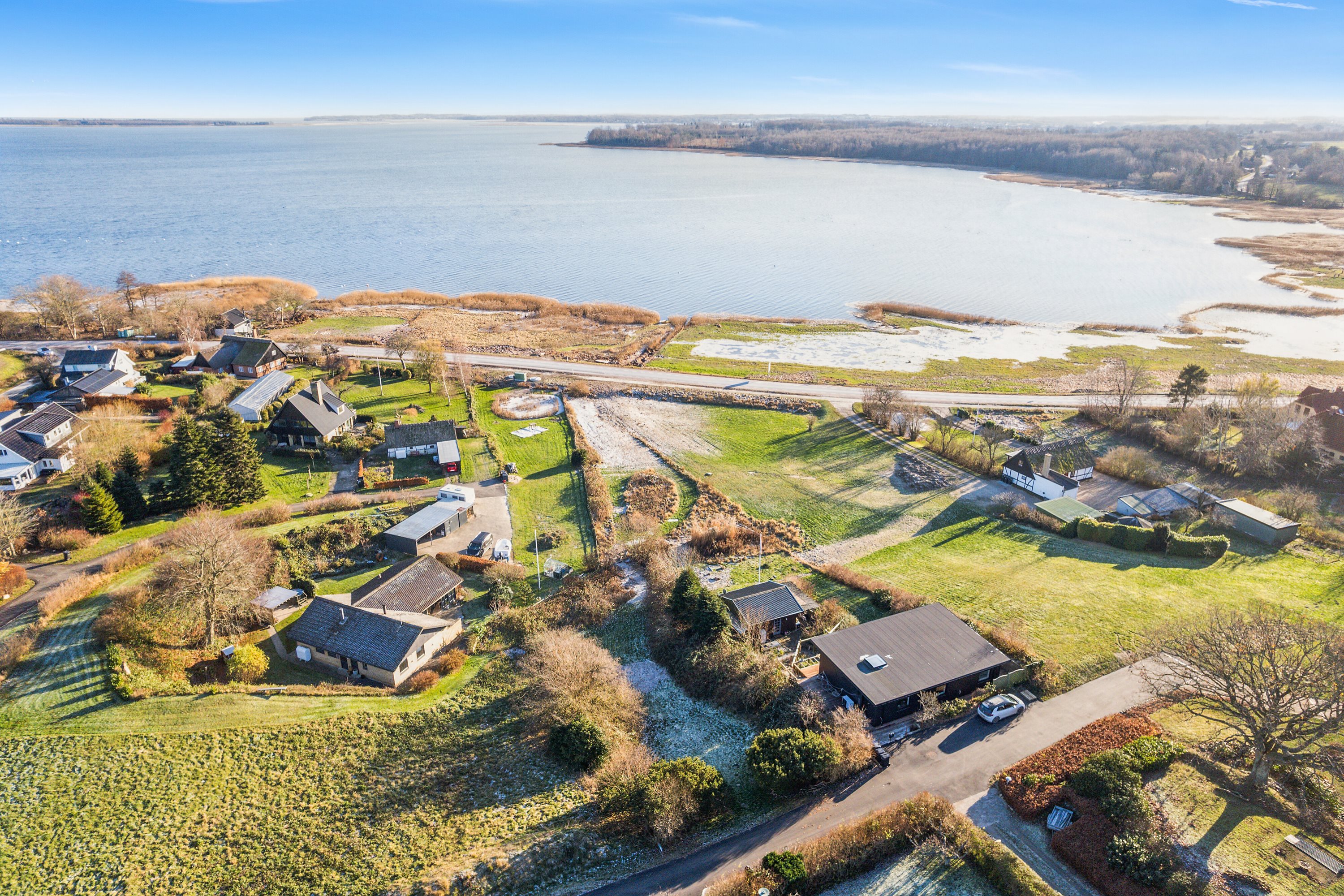 Fremhævet luftfoto billede i fuldskærmstilstand. Billede af Bredeshave Strand 14, Gammel Tappernøje, 4733 Tappernøje