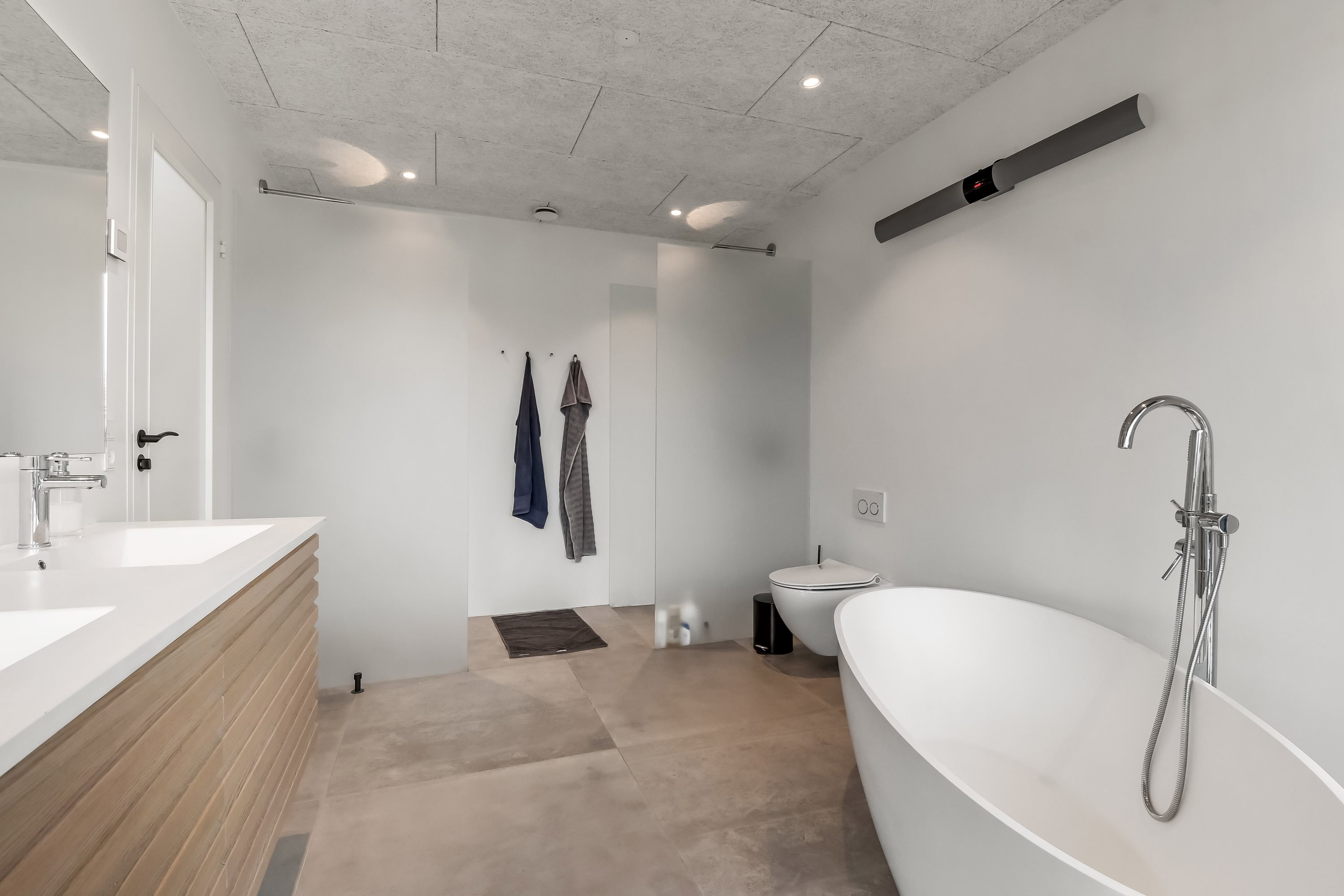 Fremhævet badeværelse billede i fuldskærmstilstand. Billede af Lodbergsvej 74, Søndervig, 6950 Ringkøbing