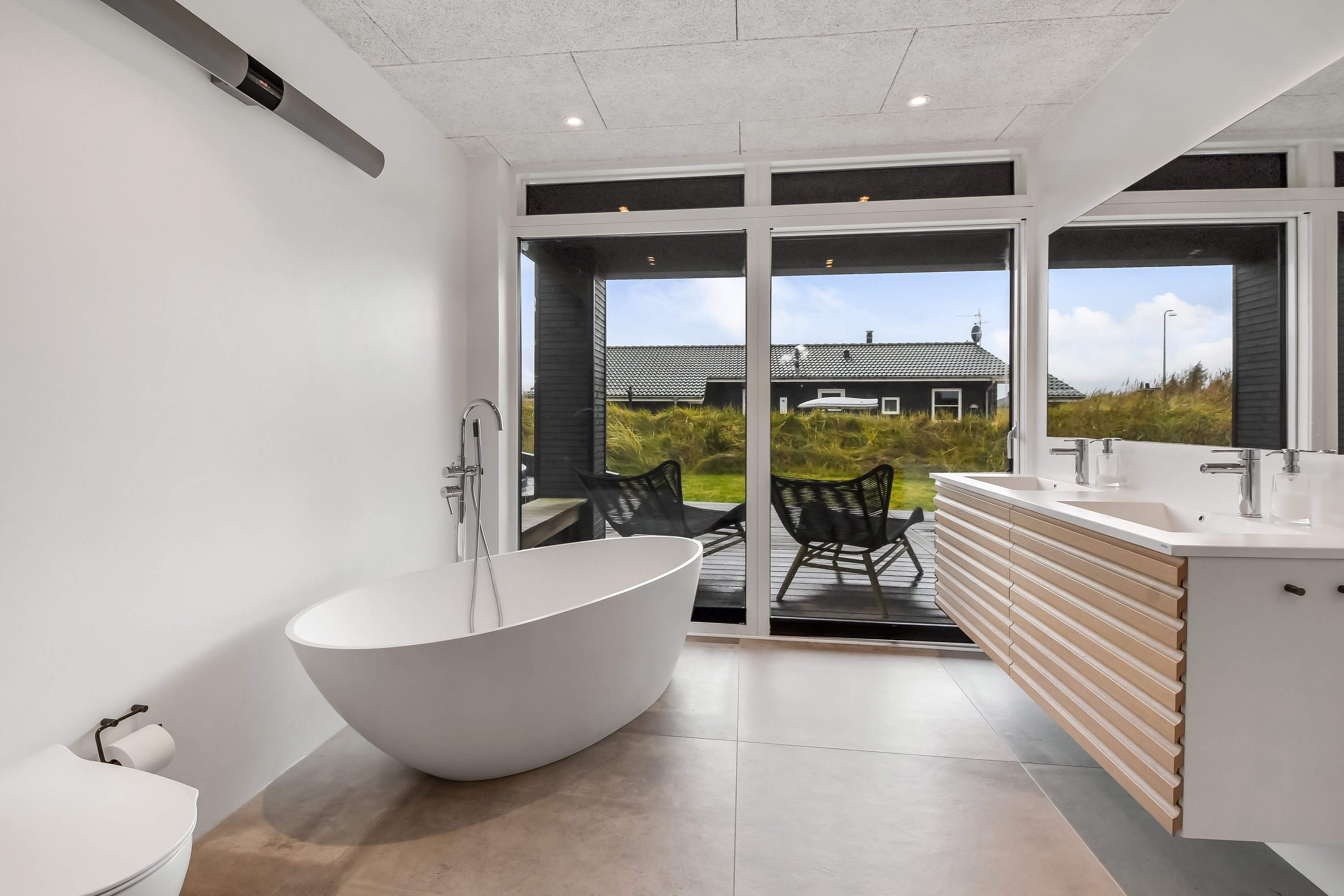 Fremhævet badeværelse billede i fuldskærmstilstand. Billede af Lodbergsvej 74, Søndervig, 6950 Ringkøbing