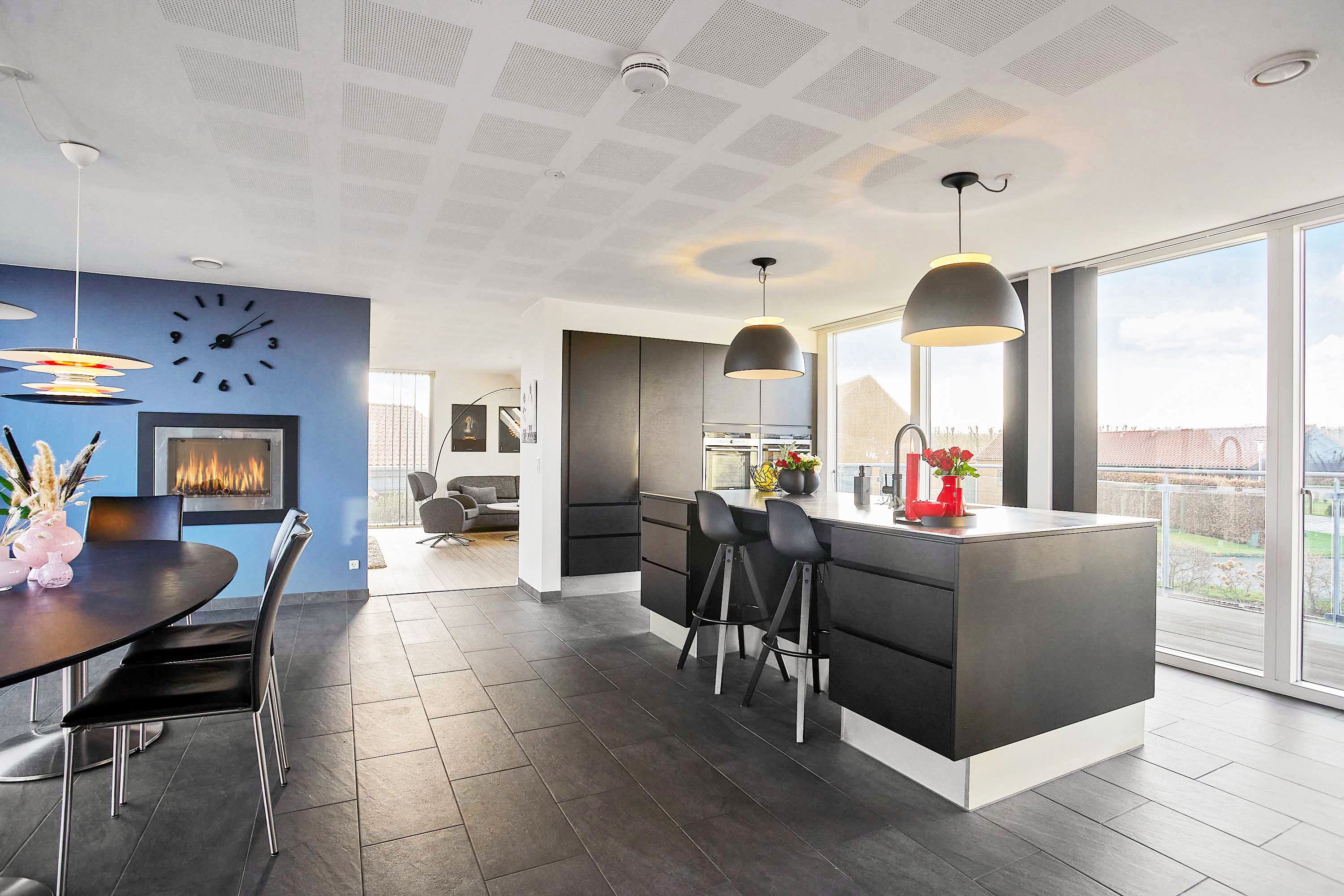 Fremhævet køkken alrum billede i fuldskærmstilstand. Billede af Fiskeparken 30, Snaptun, 7130 Juelsminde