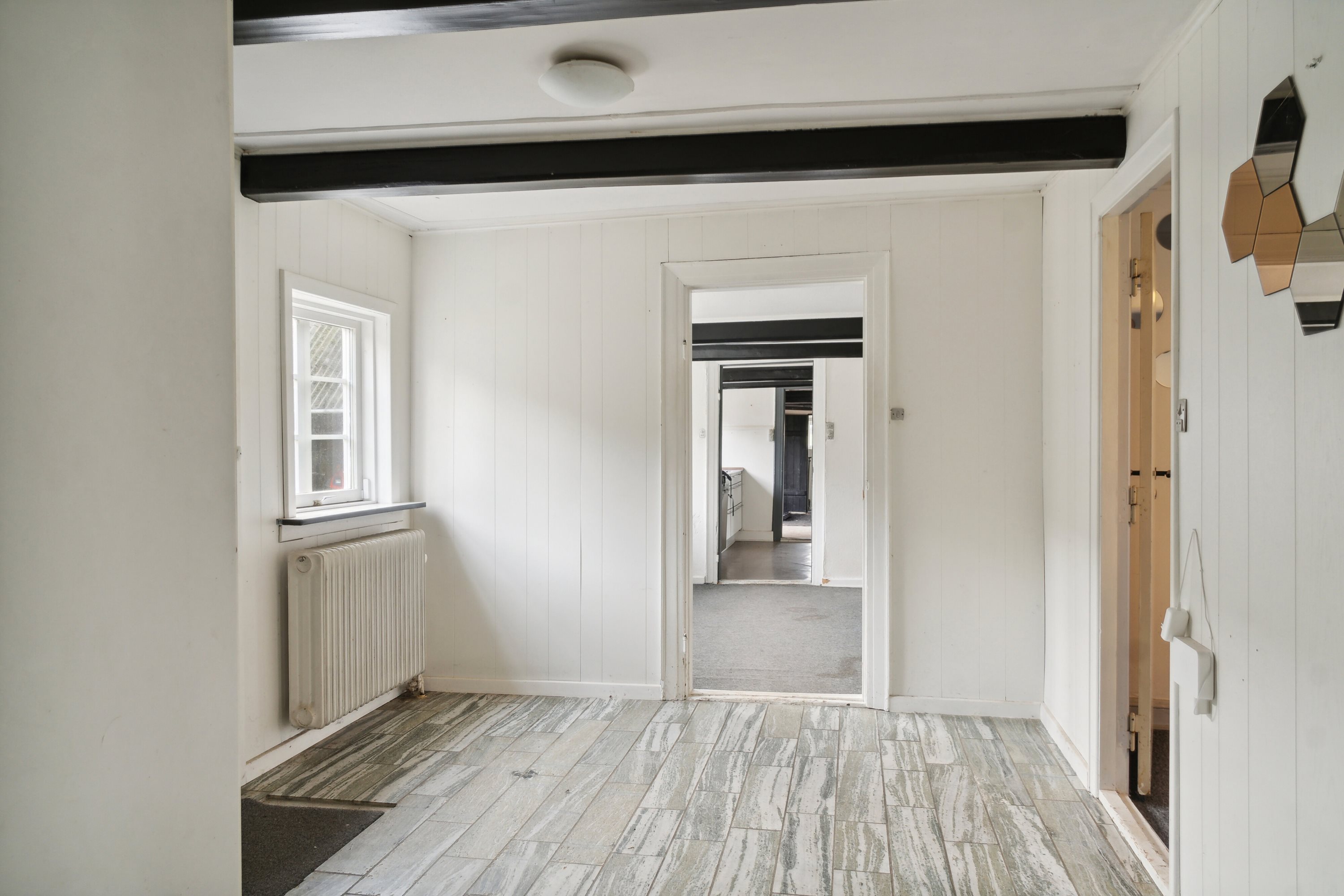 Miniaturebillede 1: entré. Billede af Tommerupvej 149, L Hesbjerg, 5491 Blommenslyst