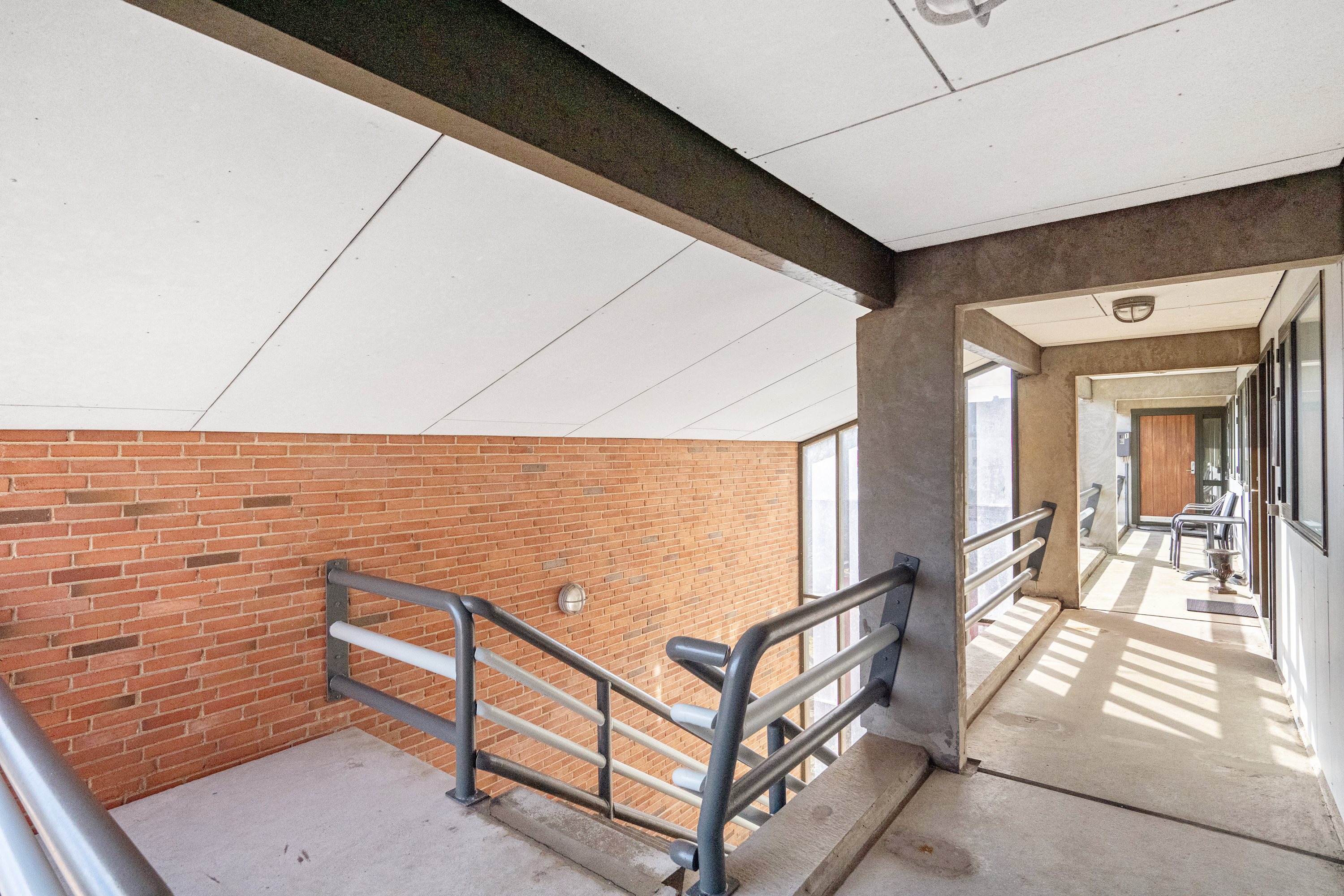 Fremhævet gang billede i fuldskærmstilstand. Billede af Danmarksgade 33A, 2. 1., 9900 Frederikshavn