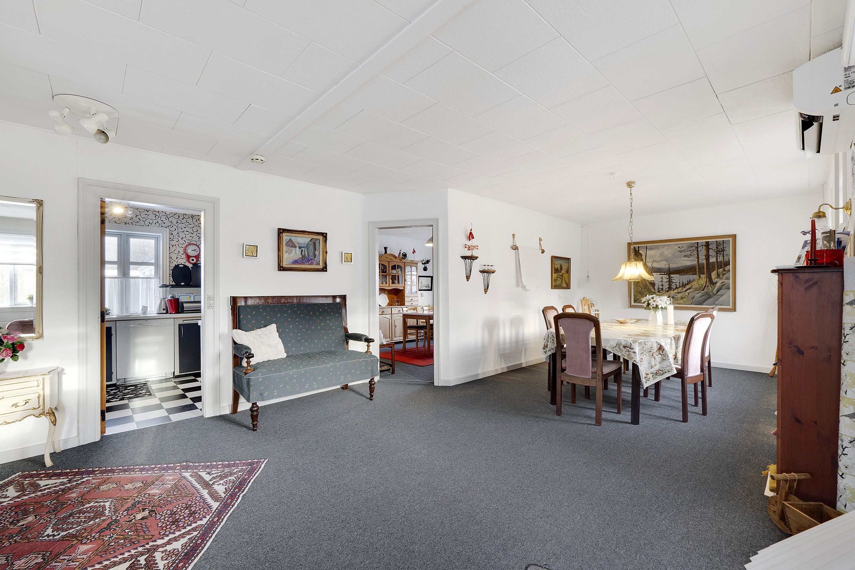 Fremhævet stue billede i fuldskærmstilstand. Billede af Søndervej 9, Øster Jølby, 7950 Erslev