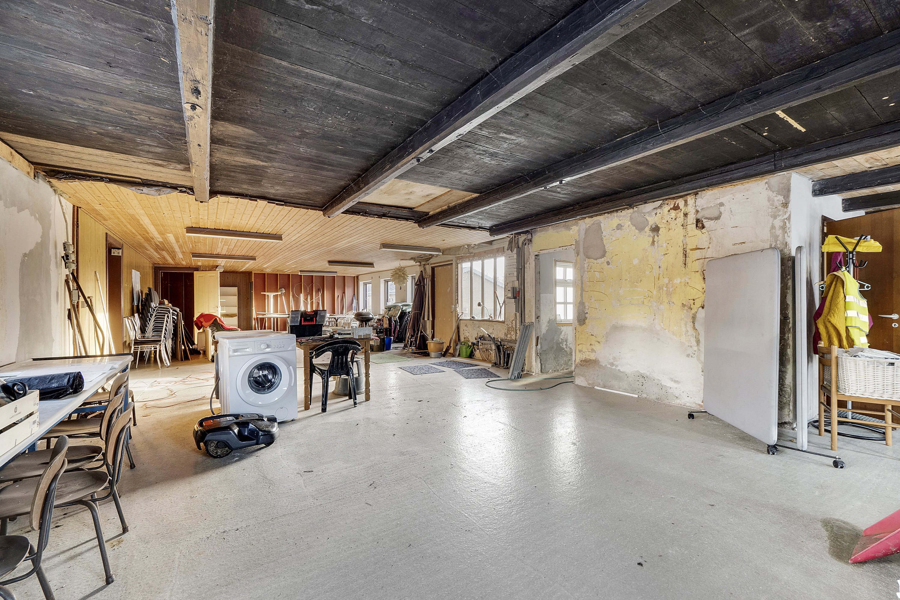 Fremhævet garage billede i fuldskærmstilstand. Billede af Søndervej 9, Øster Jølby, 7950 Erslev