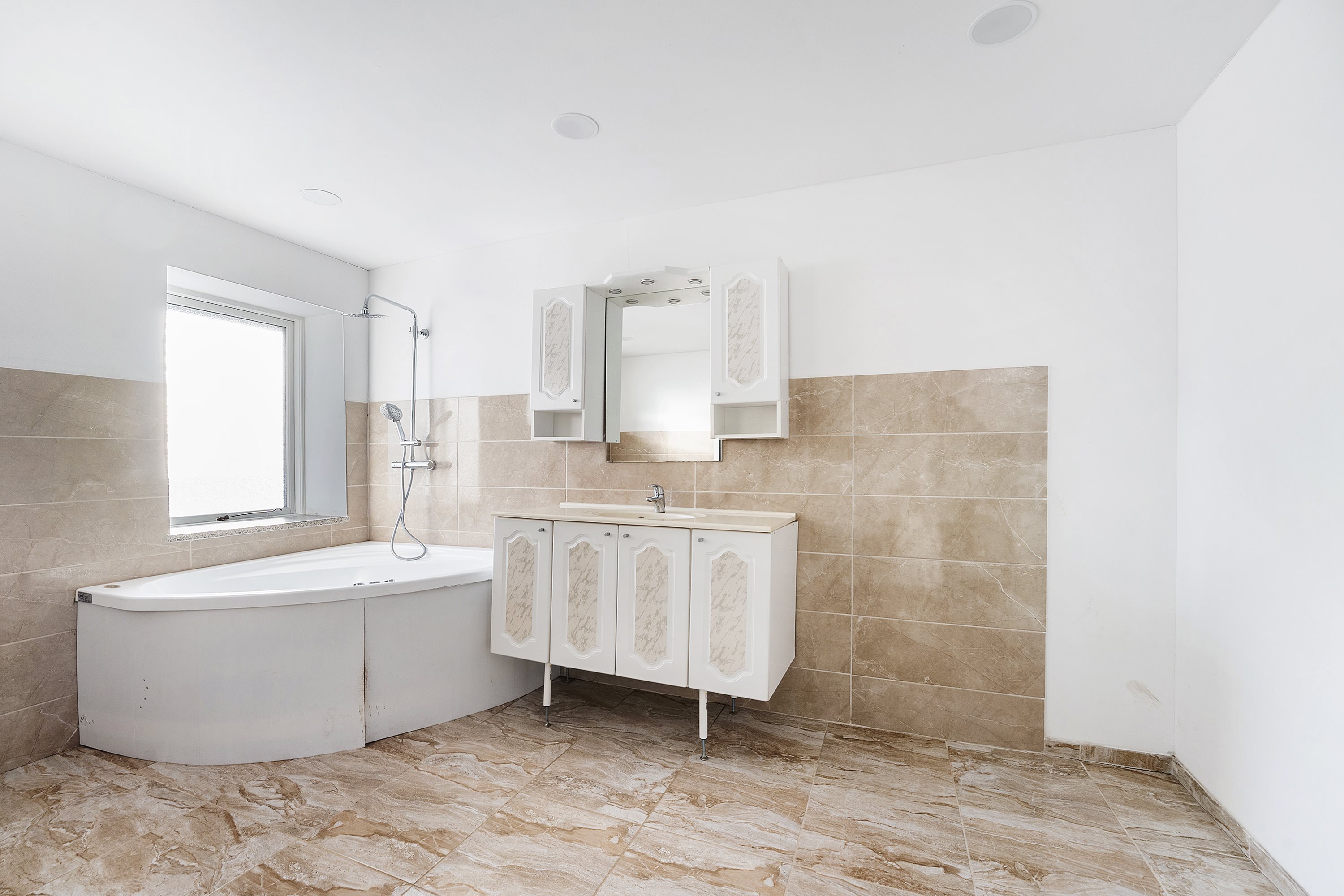 Fremhævet badeværelse billede i fuldskærmstilstand. Billede af Terp Skovvej 10, Terp, 8860 Ulstrup