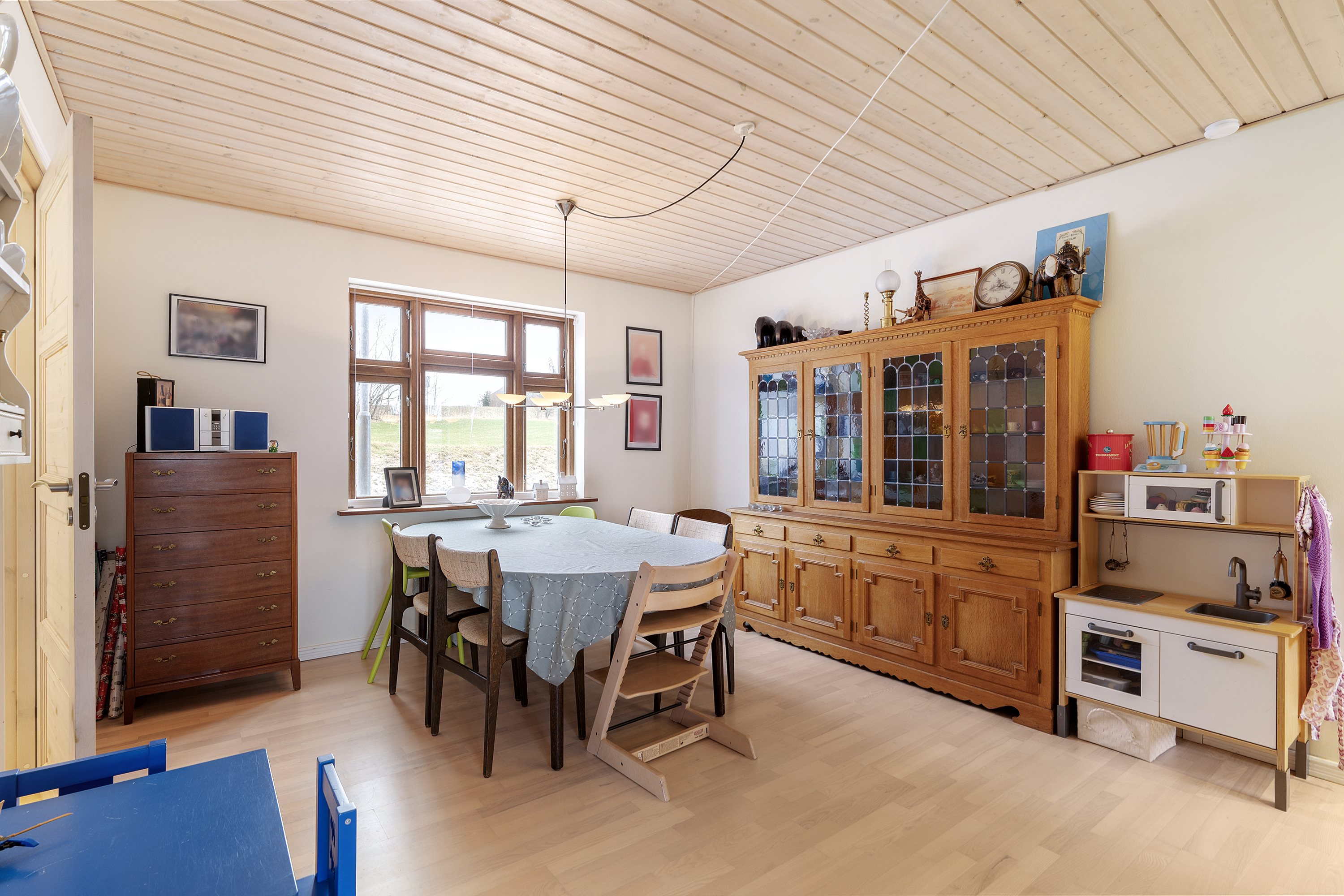 Fremhævet spisestue billede i fuldskærmstilstand. Billede af Ballevej 8, Tirstrup, 8400 Ebeltoft