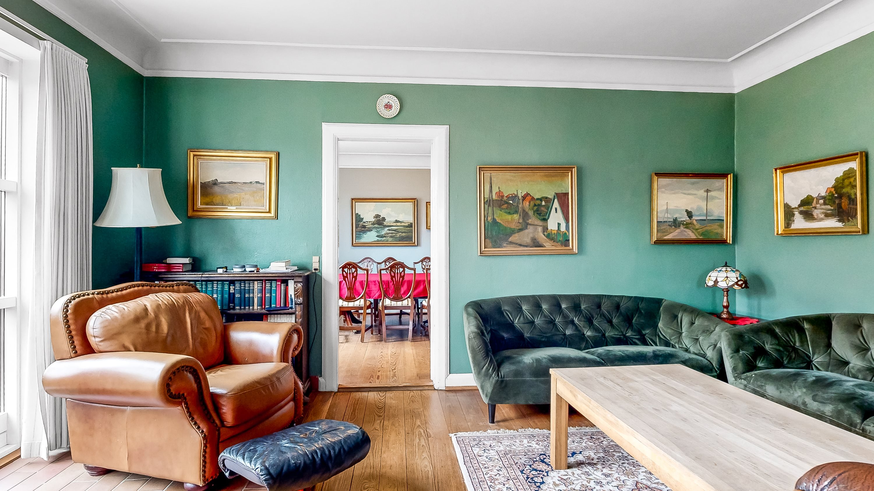 Fremhævet stue billede i fuldskærmstilstand. Billede af Hybenvej 5, Vammen, 8830 Tjele