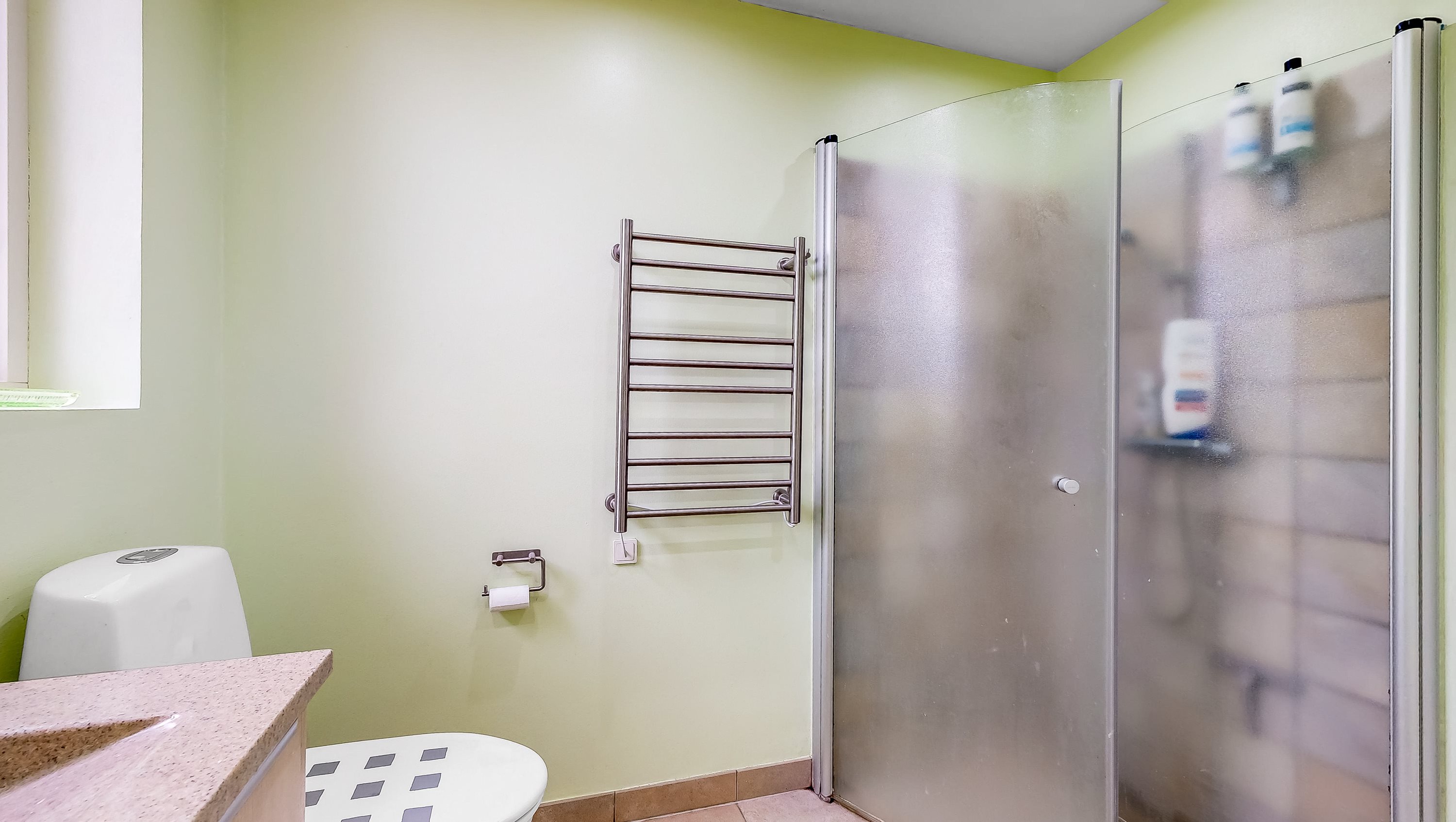 Fremhævet badeværelse billede i fuldskærmstilstand. Billede af Hybenvej 5, Vammen, 8830 Tjele