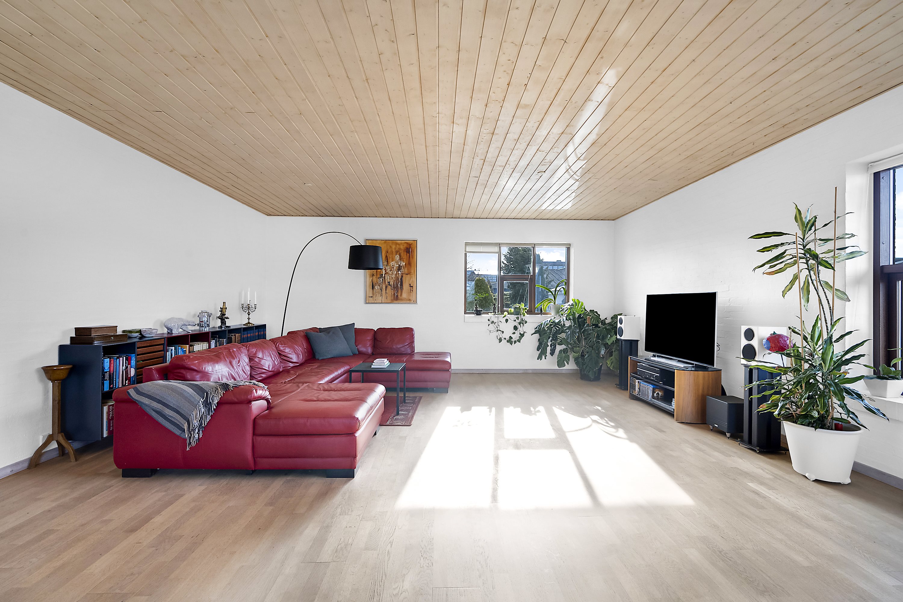 Fremhævet stue billede i fuldskærmstilstand. Billede af Ravnhøj 2, Hasseris, 9000 Aalborg