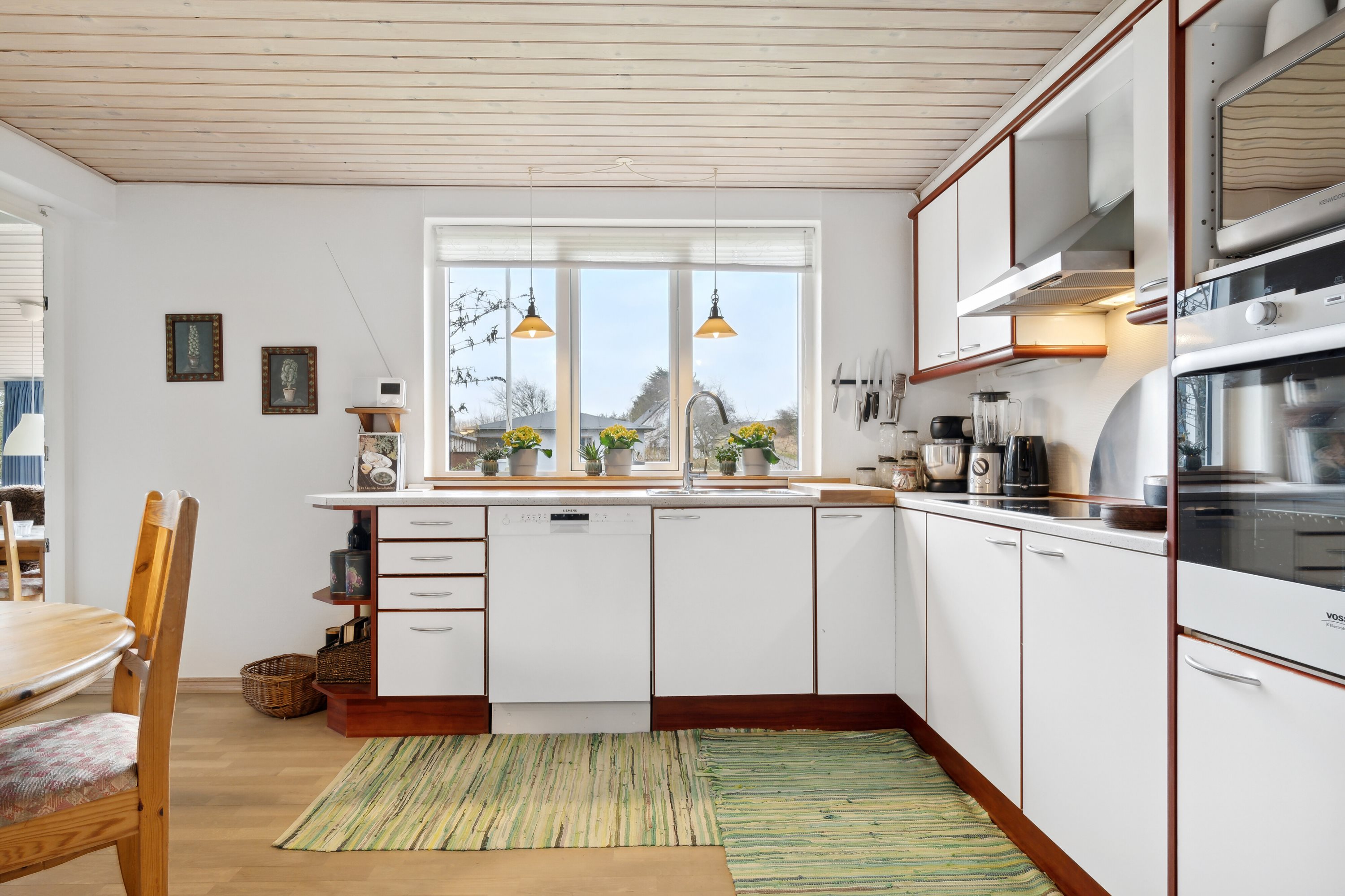 Fremhævet køkken billede i fuldskærmstilstand. Billede af Snevrevej 4A, Højrup,Horne, 9850 Hirtshals