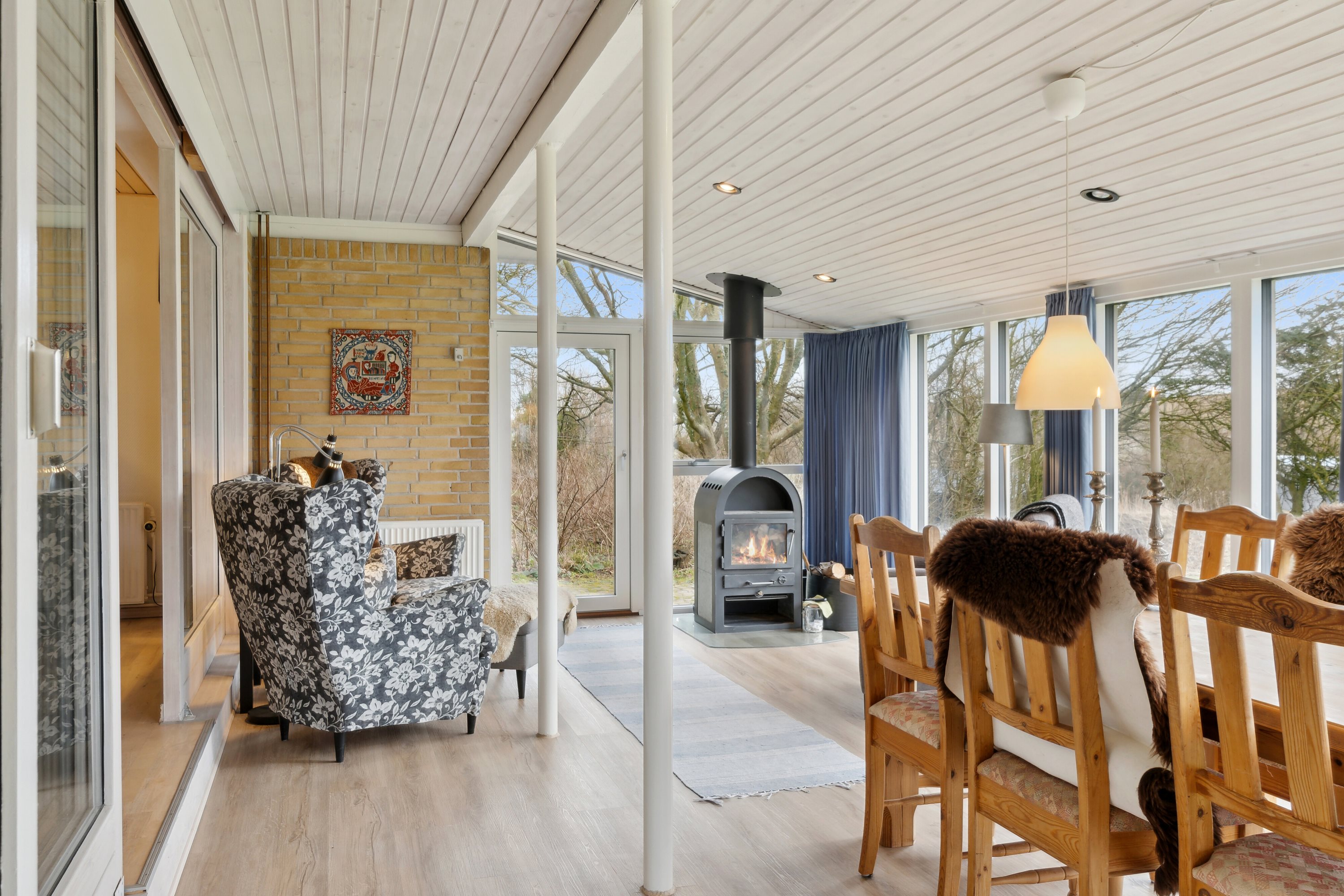 Fremhævet spisestue billede i fuldskærmstilstand. Billede af Snevrevej 4A, Højrup,Horne, 9850 Hirtshals