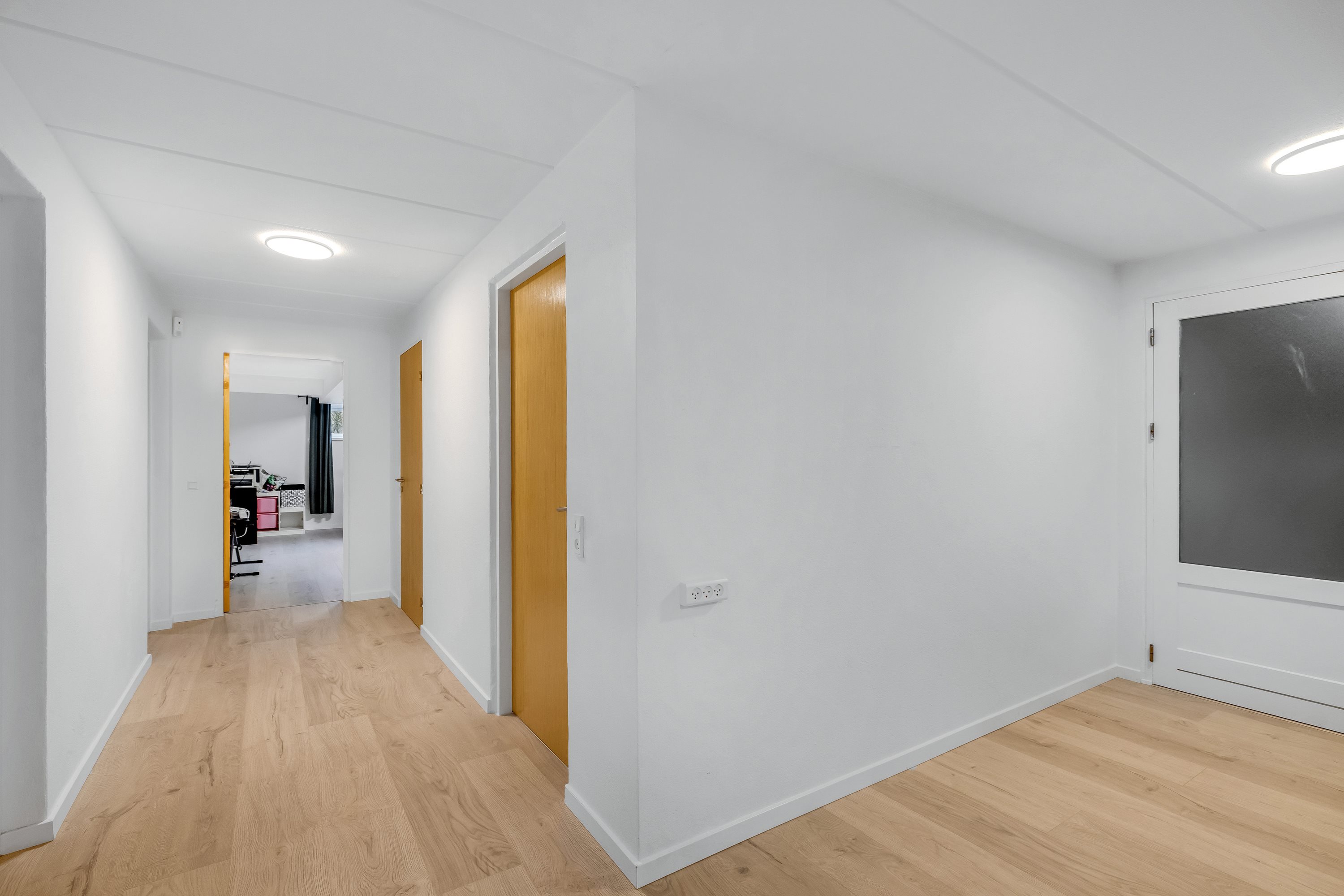 Fremhævet gang billede i fuldskærmstilstand. Billede af Holmstruphøjvej 39, Holmstrup, 8210 Aarhus V