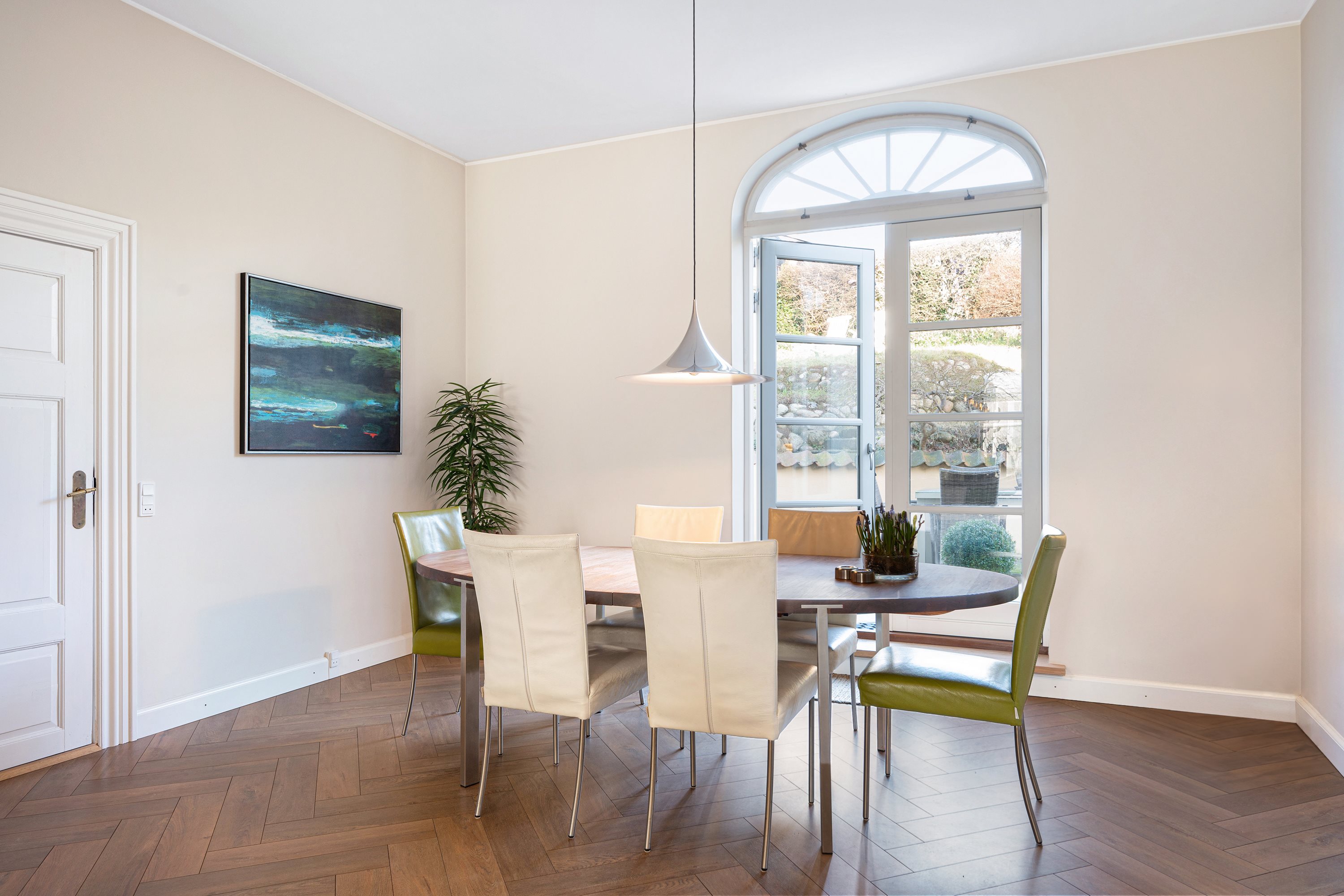 Fremhævet spisestue billede i fuldskærmstilstand. Billede af Overgade 17, 8400 Ebeltoft