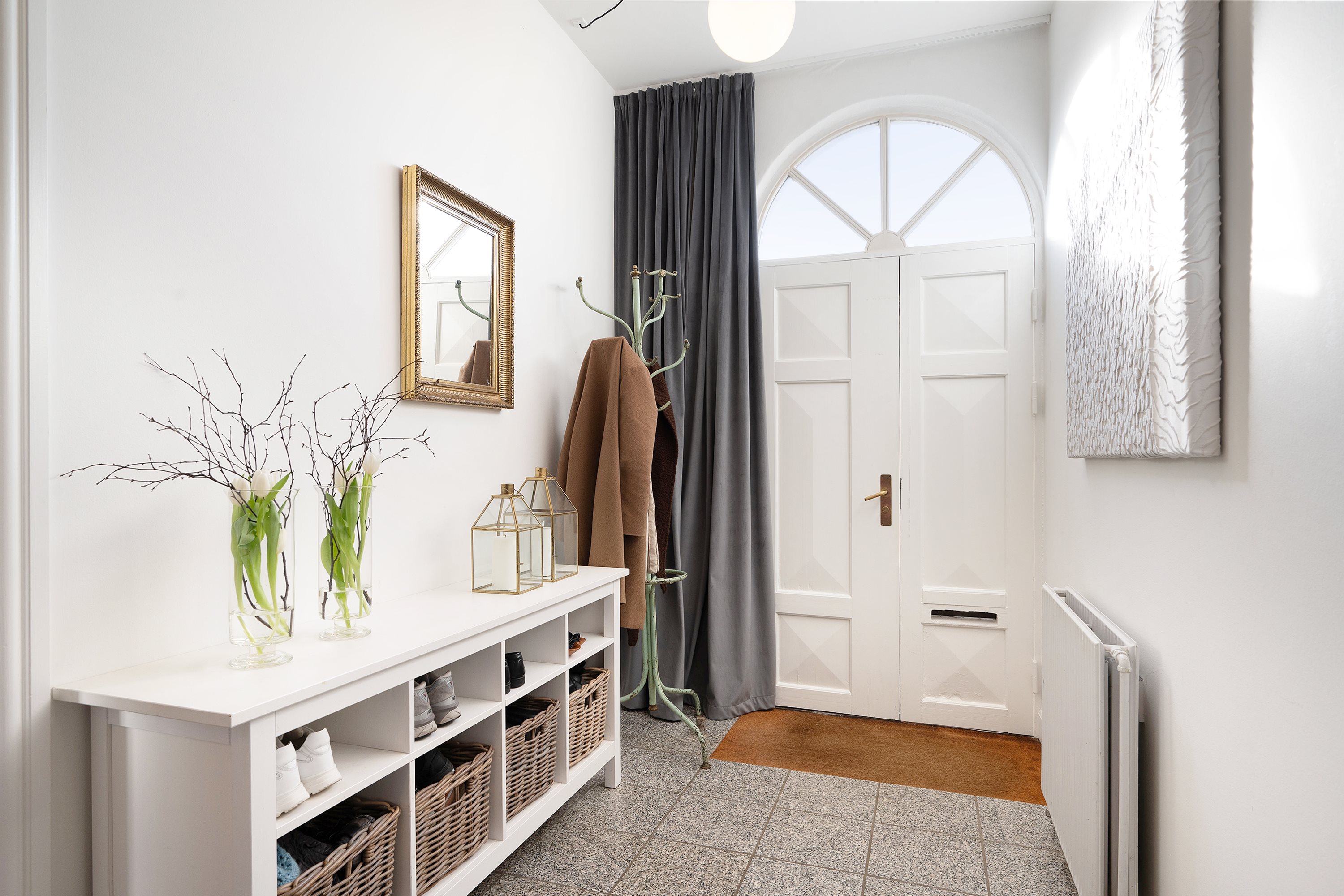 Fremhævet entré billede i fuldskærmstilstand. Billede af Overgade 17, 8400 Ebeltoft