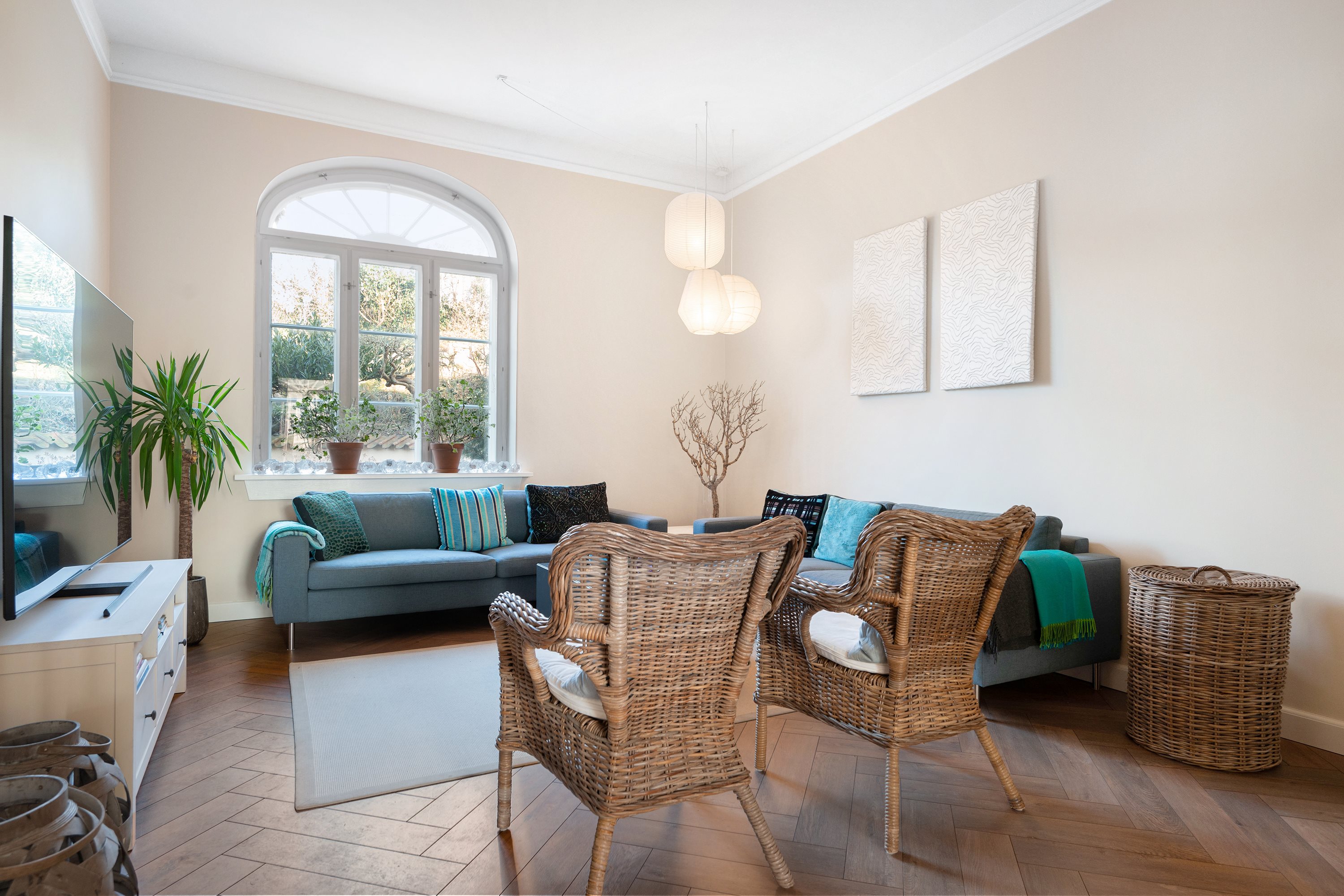 Fremhævet stue billede i fuldskærmstilstand. Billede af Overgade 17, 8400 Ebeltoft