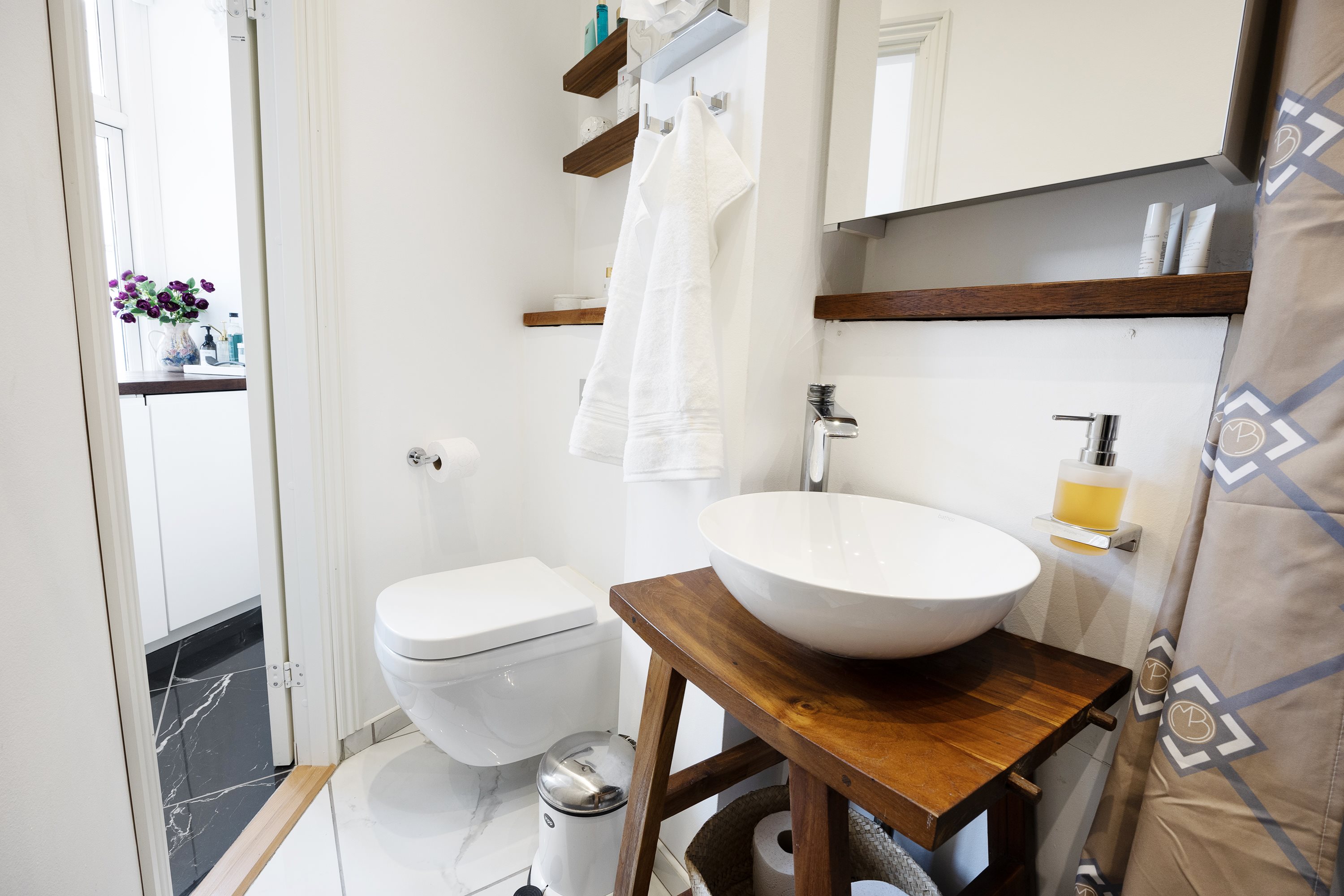 Fremhævet badeværelse billede i fuldskærmstilstand. Billede af Andreas Bjørns Gade 18, 3. tv., 1428 København K