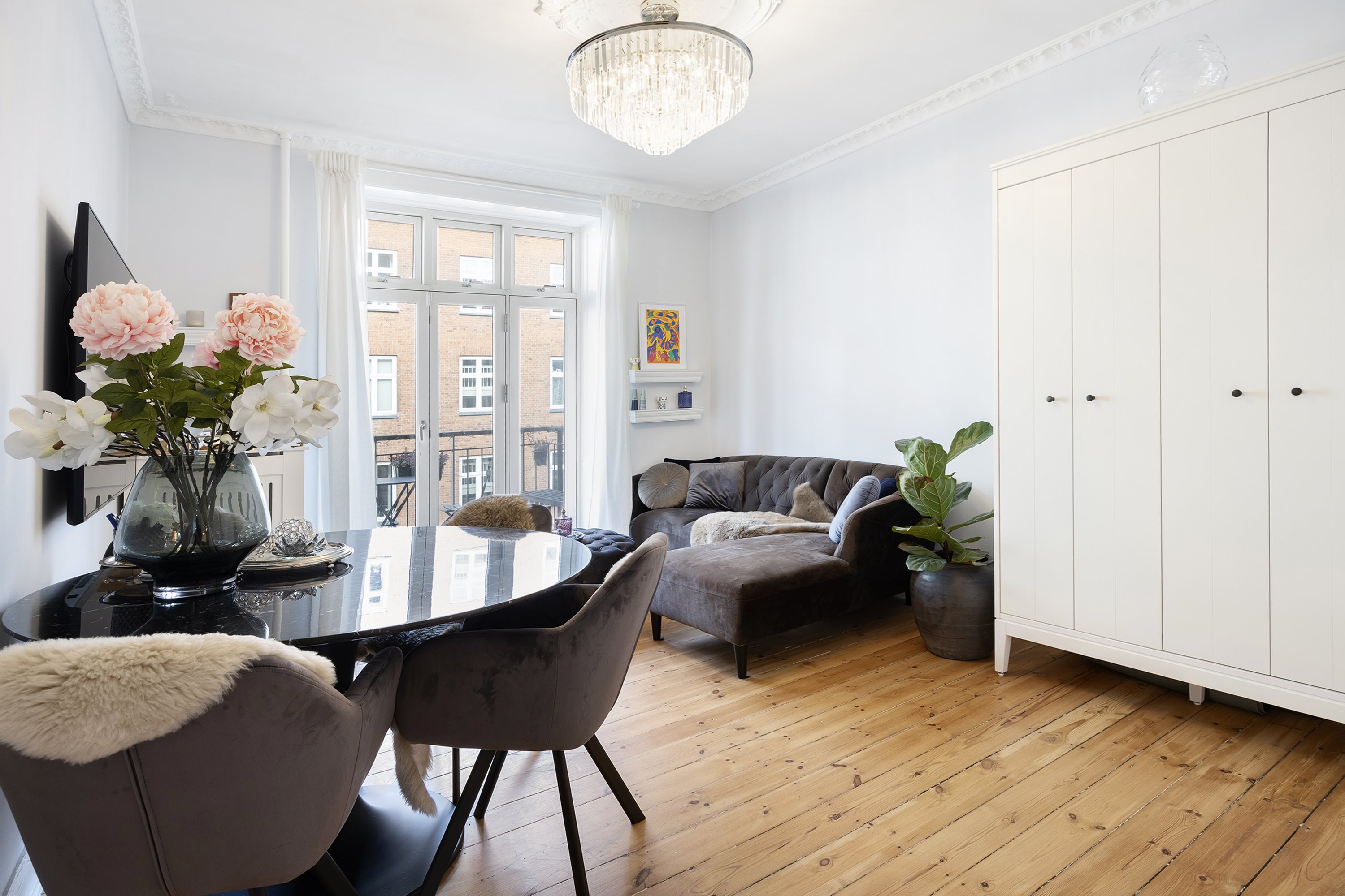 Fremhævet stue billede i fuldskærmstilstand. Billede af Andreas Bjørns Gade 18, 3. tv., 1428 København K