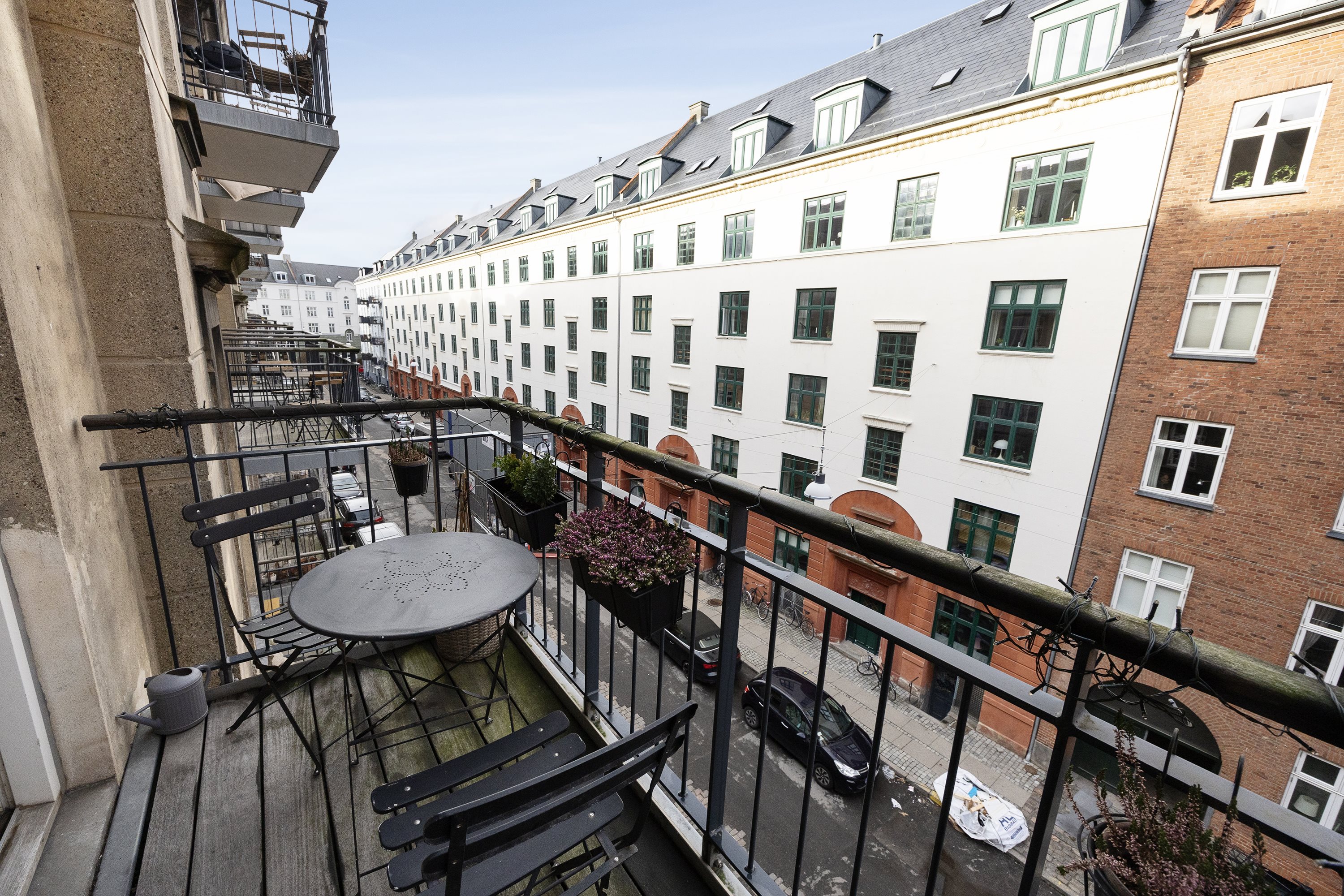 Fremhævet altan billede i fuldskærmstilstand. Billede af Andreas Bjørns Gade 18, 3. tv., 1428 København K