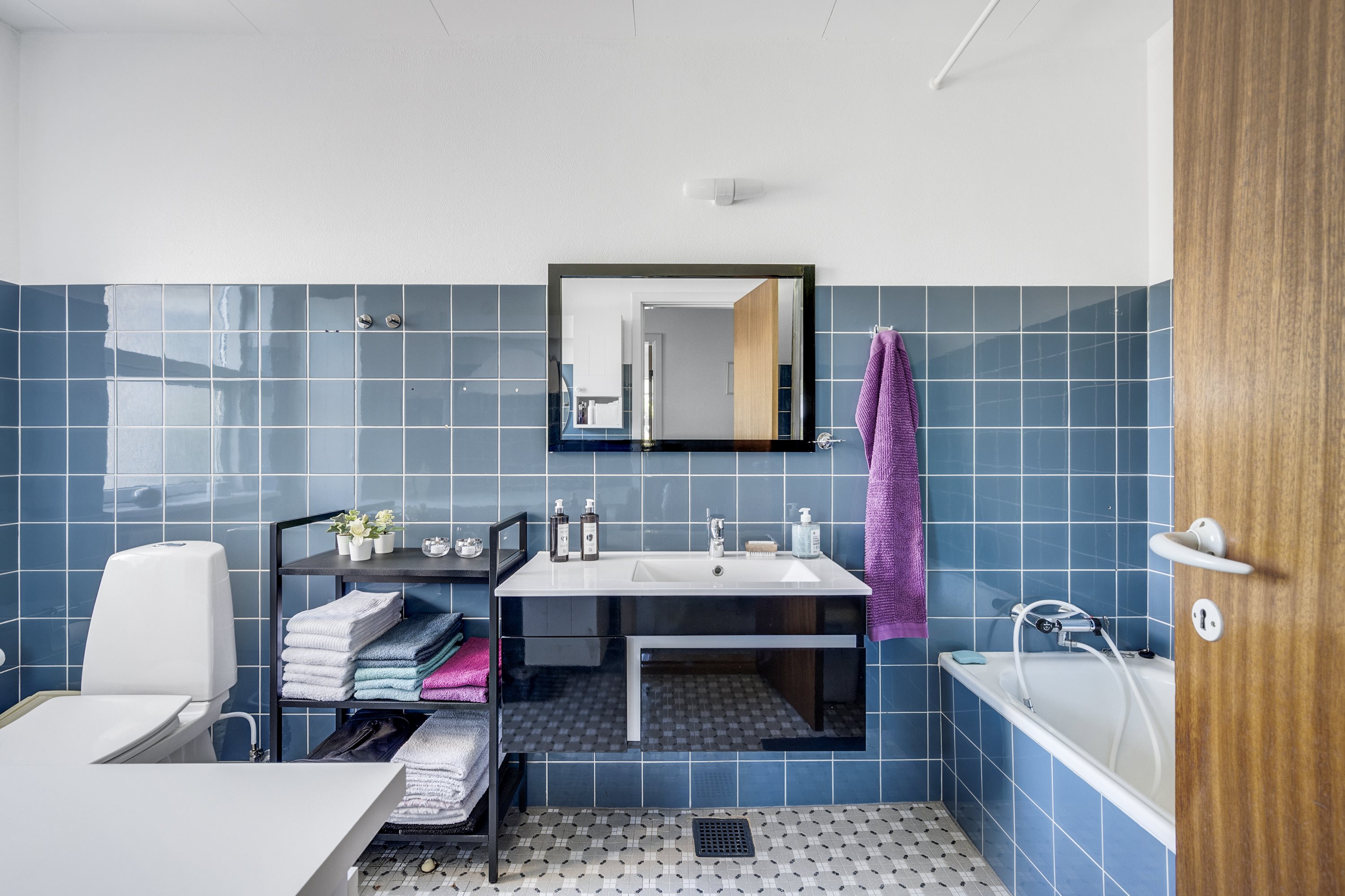 Fremhævet badeværelse billede i fuldskærmstilstand. Billede af Ilbrovej 379, Ilbro, 9800 Hjørring