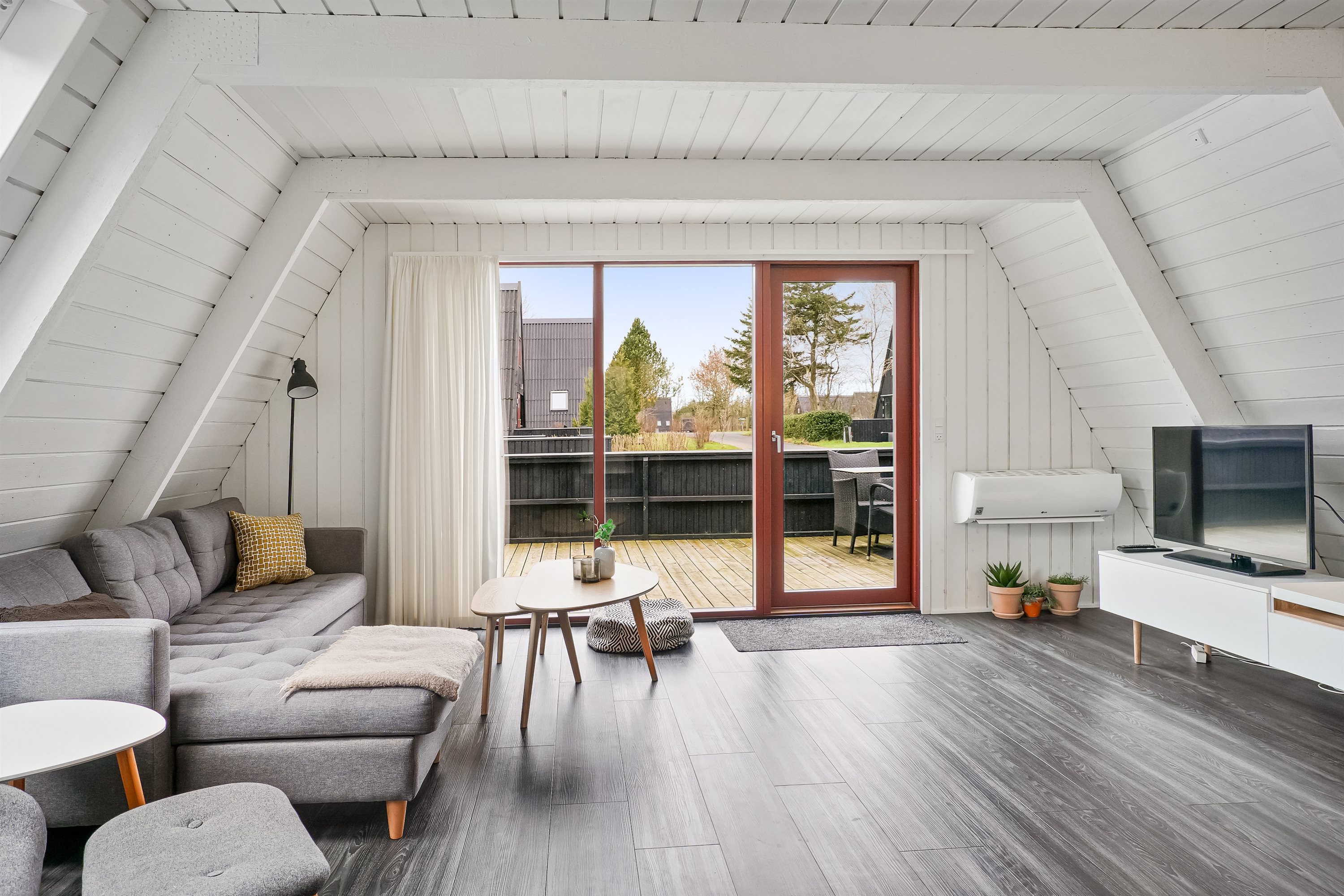 Fremhævet stue billede i fuldskærmstilstand. Billede af Golfsvinget 198, Gatten, 9640 Farsø