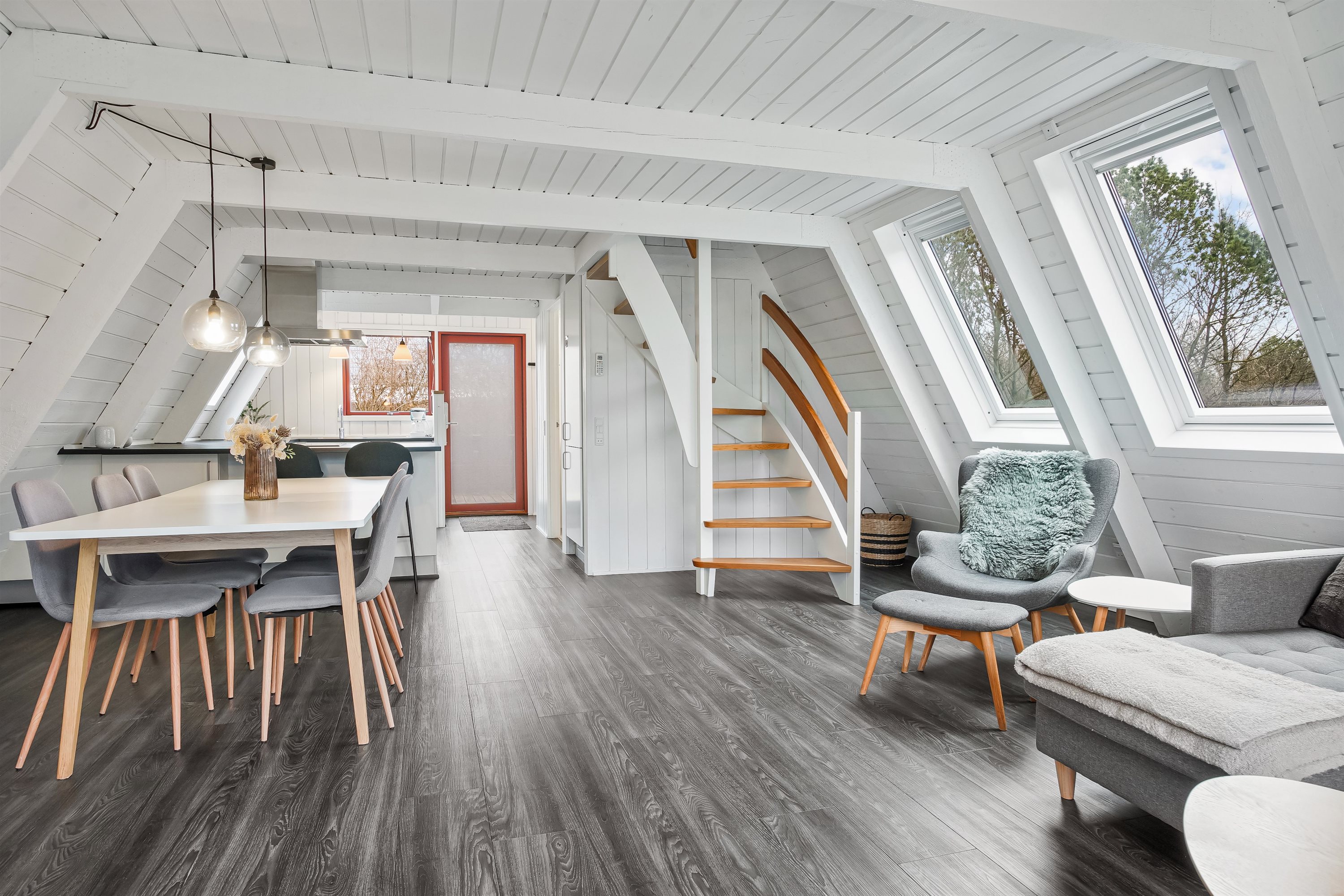 Fremhævet stue billede i fuldskærmstilstand. Billede af Golfsvinget 198, Gatten, 9640 Farsø