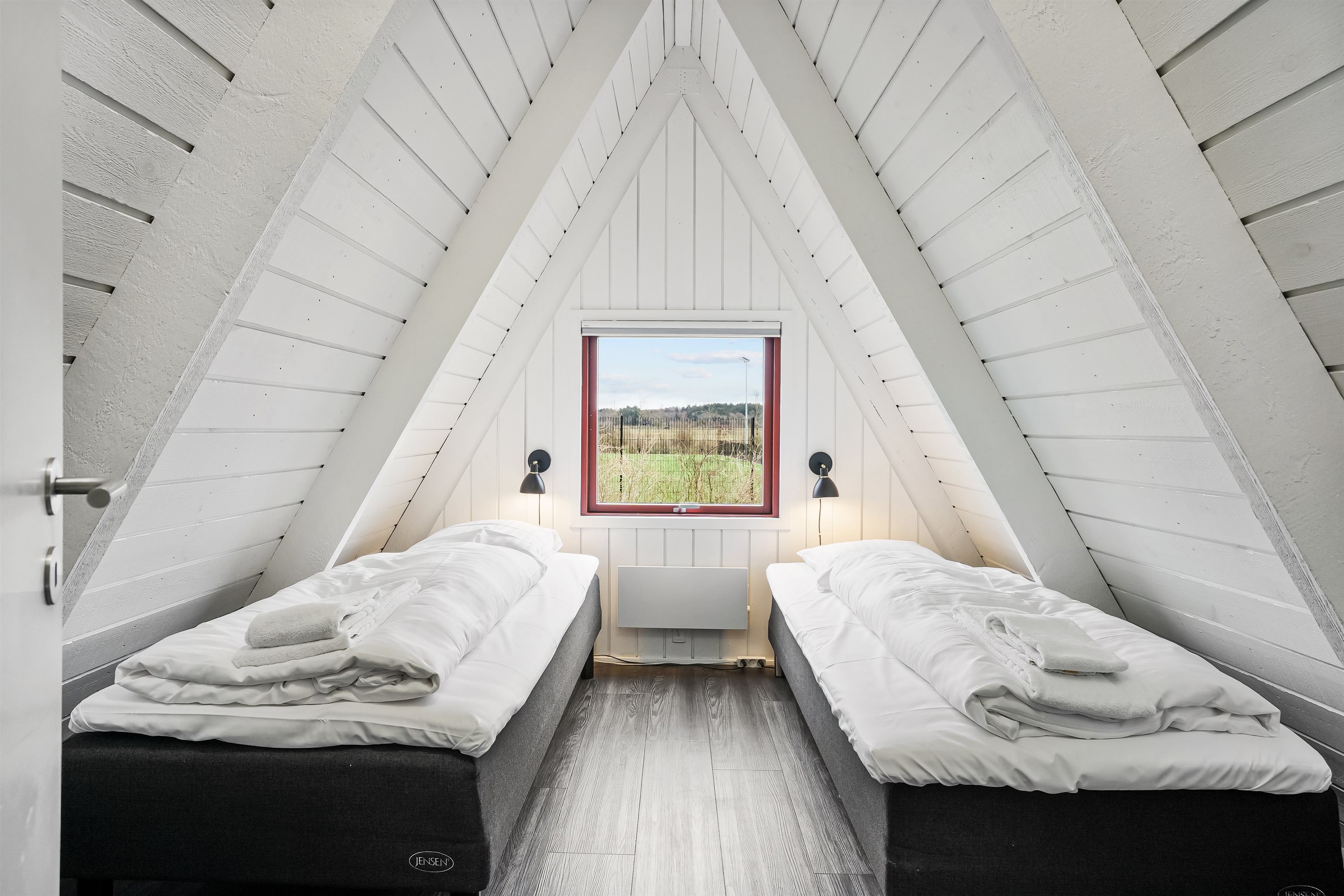 Fremhævet værelse billede i fuldskærmstilstand. Billede af Golfsvinget 198, Gatten, 9640 Farsø