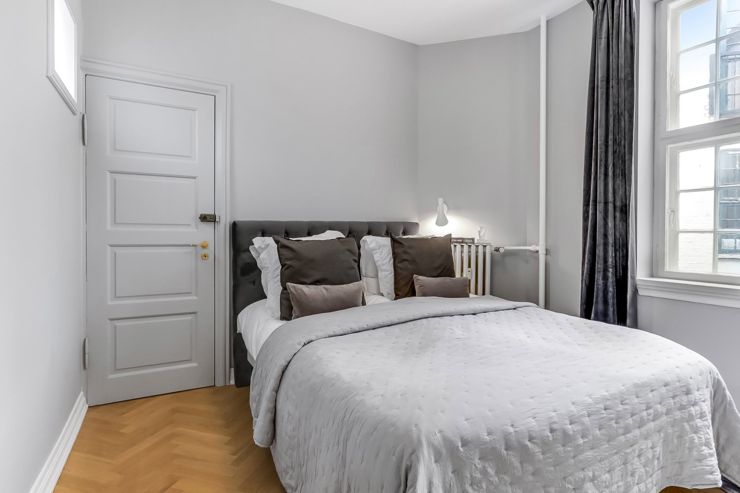 Fremhævet værelse billede i fuldskærmstilstand. Billede af Mageløs 10, 2. th., 5000 Odense C