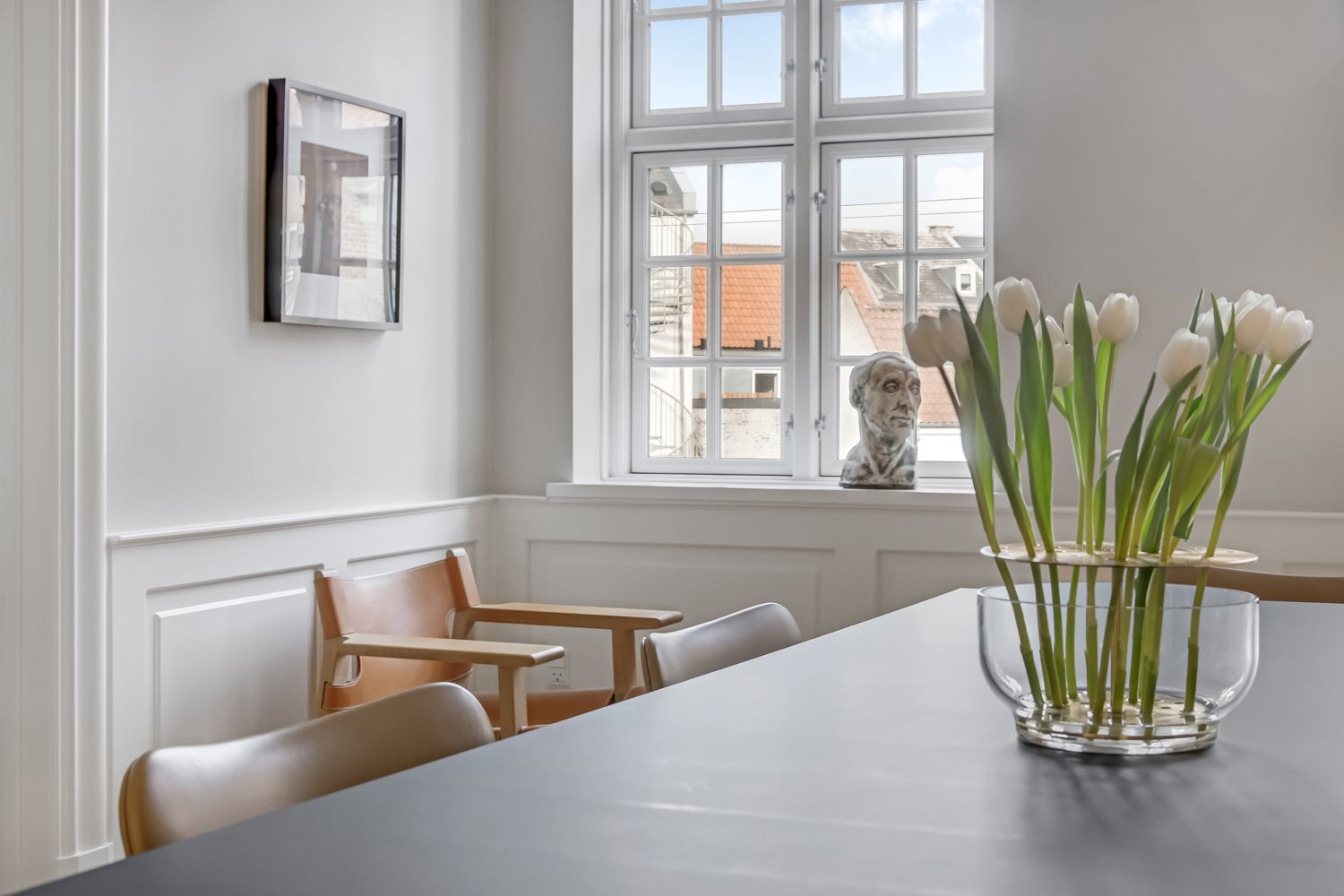 Fremhævet stue billede i fuldskærmstilstand. Billede af Mageløs 10, 2. th., 5000 Odense C