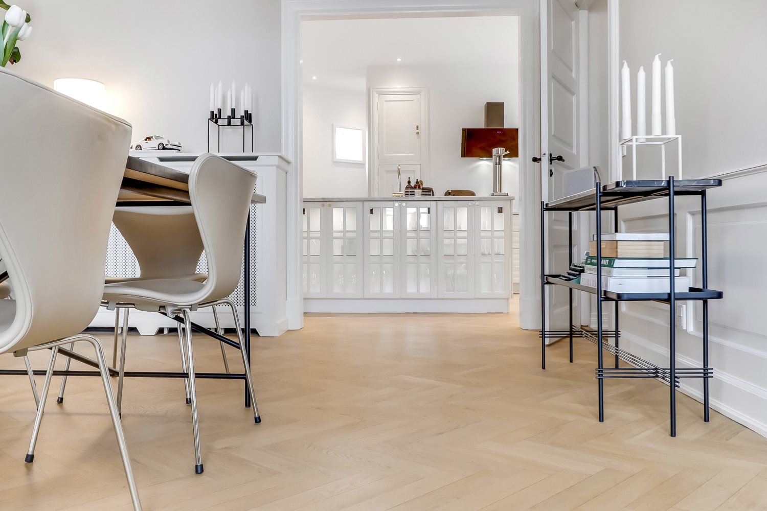 Fremhævet stue billede i fuldskærmstilstand. Billede af Mageløs 10, 2. th., 5000 Odense C