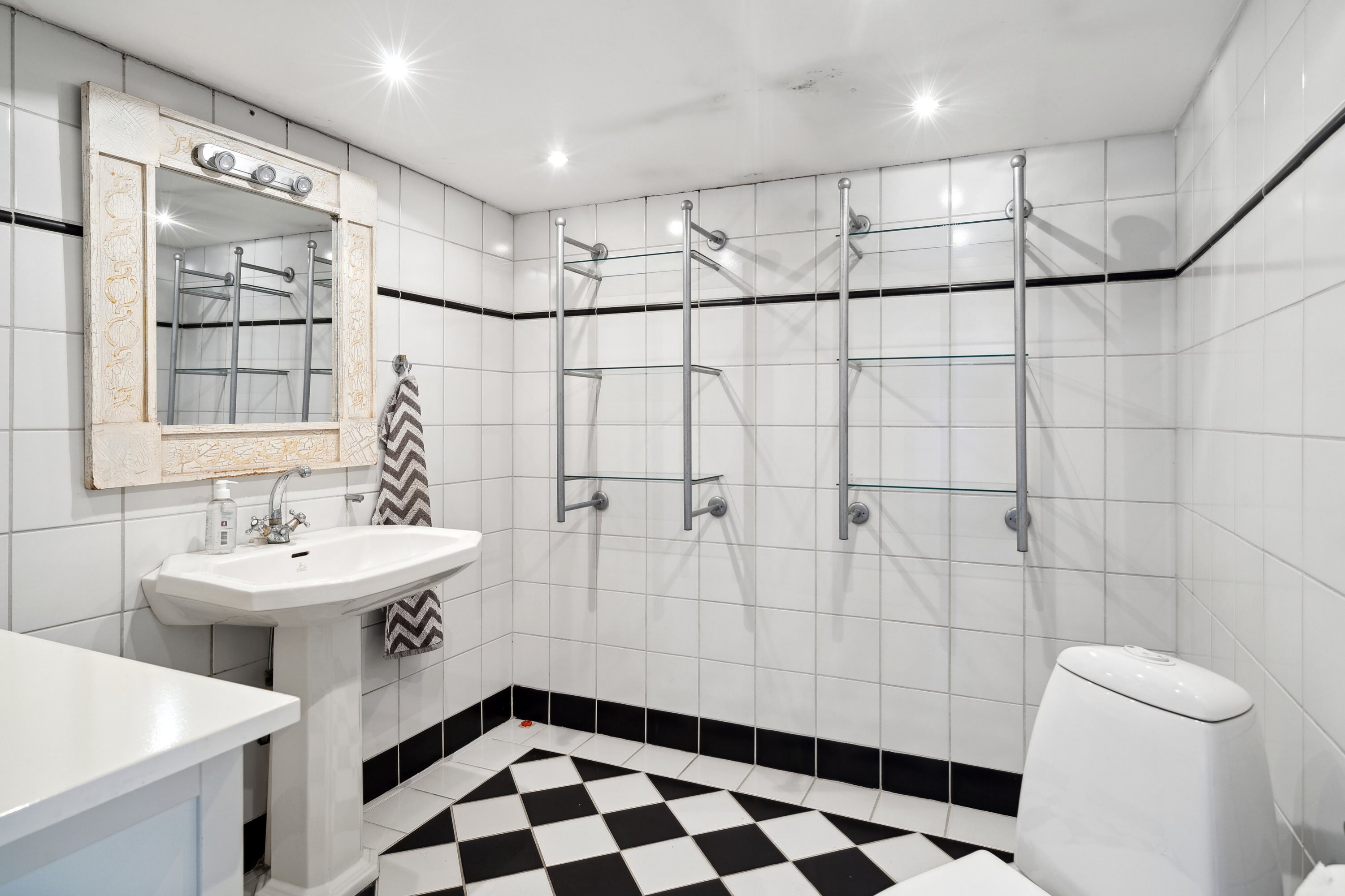 Fremhævet andet billede i fuldskærmstilstand. Billede af Førslev Bygade 6, 4690 Haslev