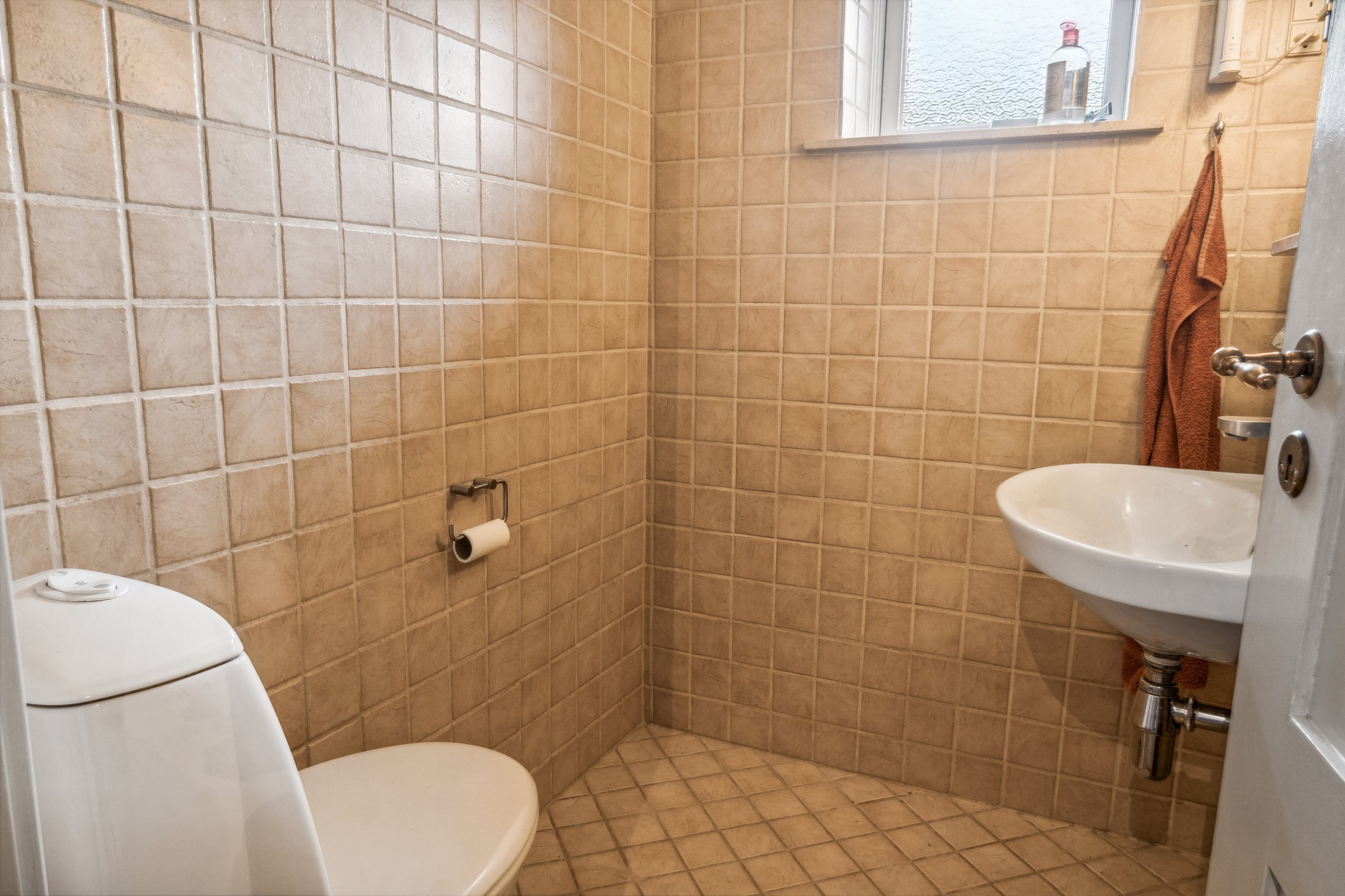 Fremhævet andet billede i fuldskærmstilstand. Billede af Kirkevej 3, Teestrup, 4690 Haslev